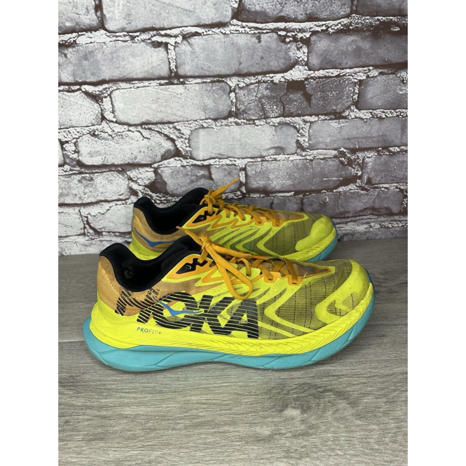 Hoka Hoka Tecton X2 Carbon Plate Yellow Synthetic Orange Lace Blu Size US 8.5 / EU 41-42 - 1 Thumbnail