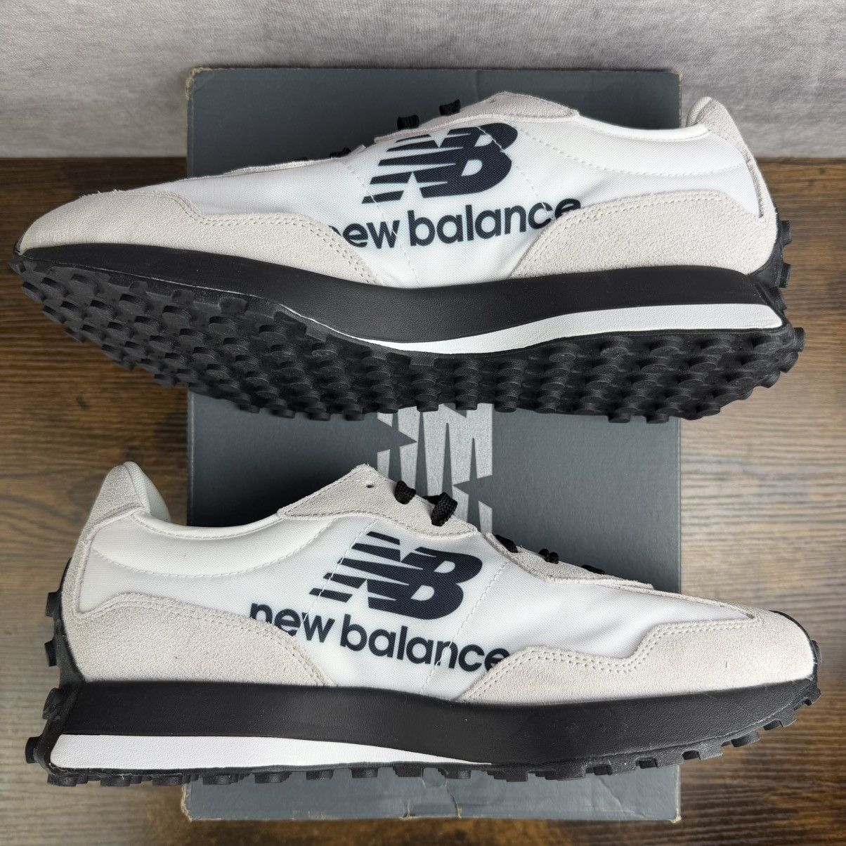 New Balance NEW New Balance 327 NB Collective Black Grey Sz 11 MS237BW1 Size US 11 / EU 44 - 4 Thumbnail