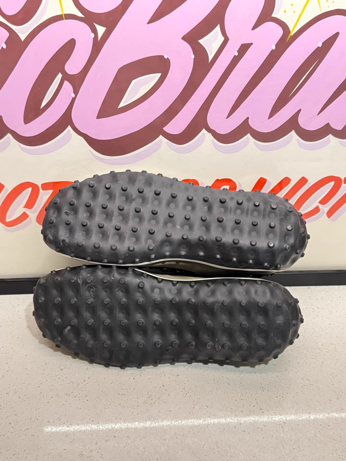 Miu Miu MiuMiu Sequin & Crystal Embellished Sneakers Ｑ20 Size US 6.5 / IT 36.5 - 4 Thumbnail