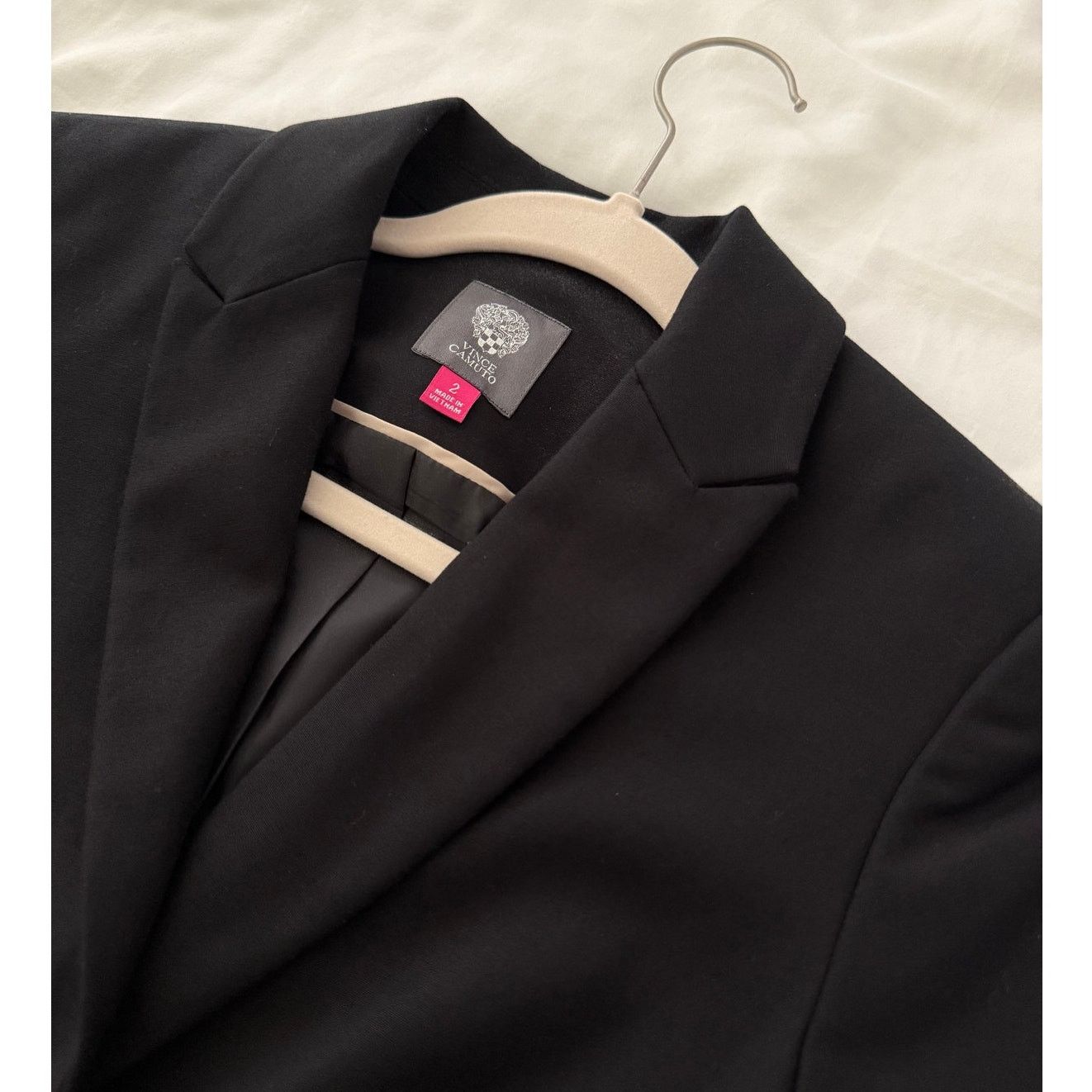 Vince Camuto Vince Camuto Black Gold Button Blazer, Size 2 Size XS / US 0-2 / IT 36-38 - 3 Thumbnail