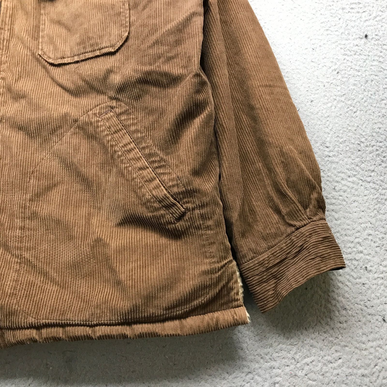 J.Crew Vintage J Crew Sherpa Lined Corduroy Jacket Men Large Brown Size US L / EU 52-54 / 3 - 9 Thumbnail