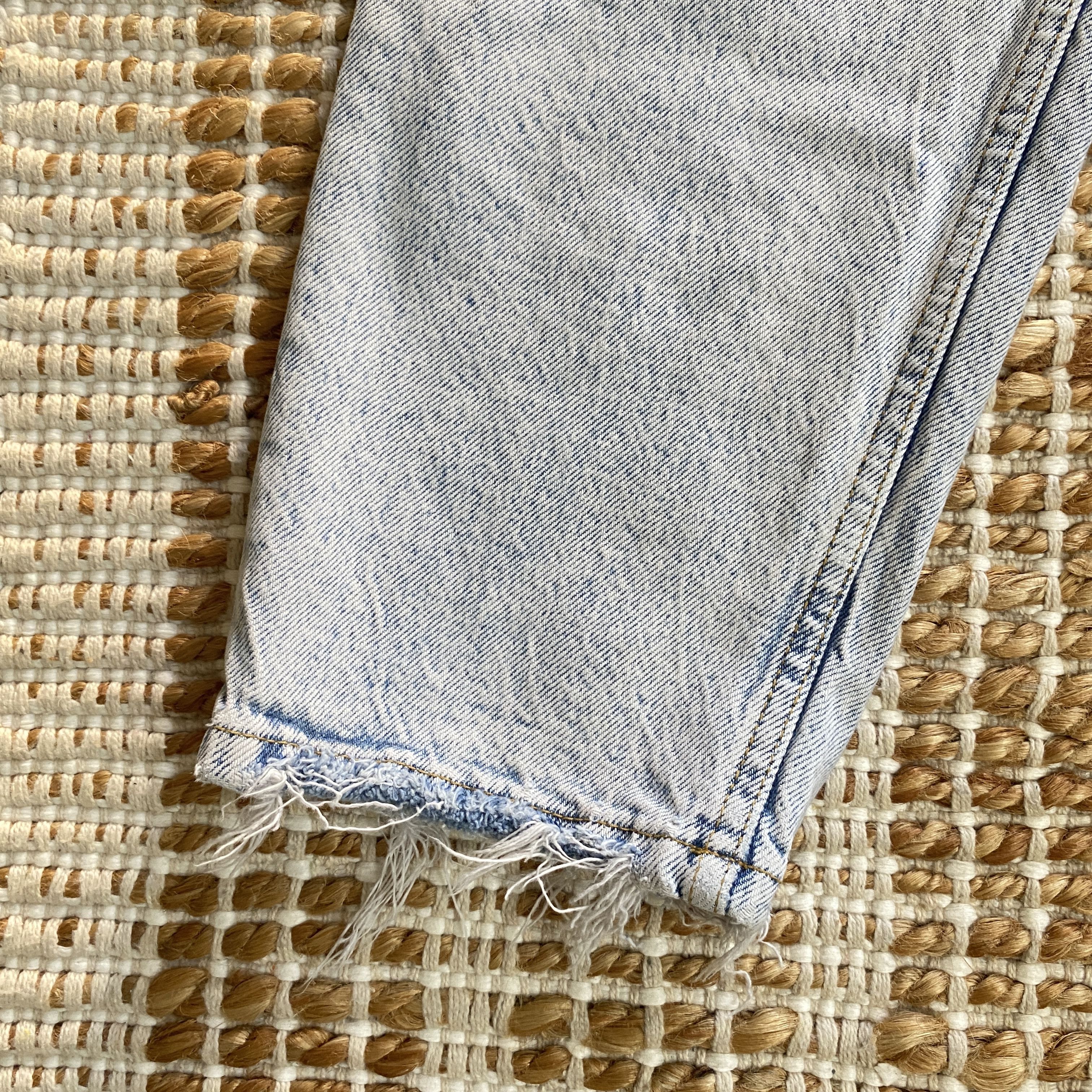 Zara High Waist Comfort Mom Fit Distressed Hem Jeans Size 27" / US 4 / IT 40 - 3 Thumbnail
