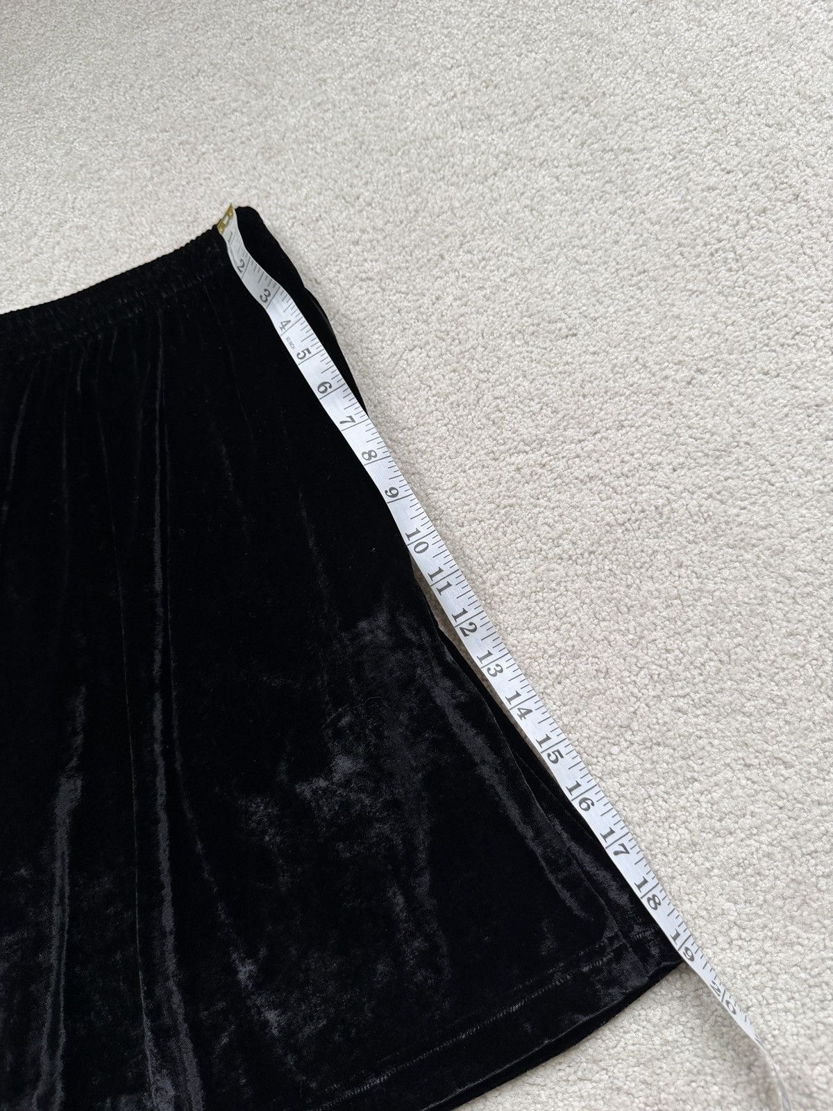 Balenciaga BB VELOUR SHORTS Size US 32 / EU 48 - 7 Thumbnail