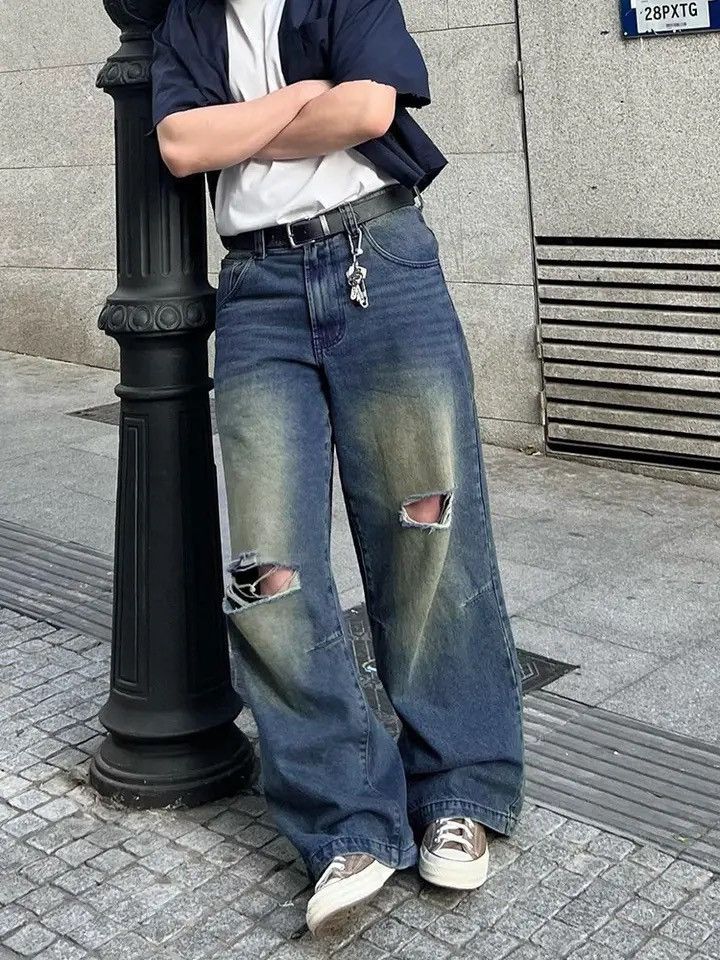 Japanese Brand Vintage Blue Baggy Wide Leg Jeans Size US 31 - 1 Thumbnail