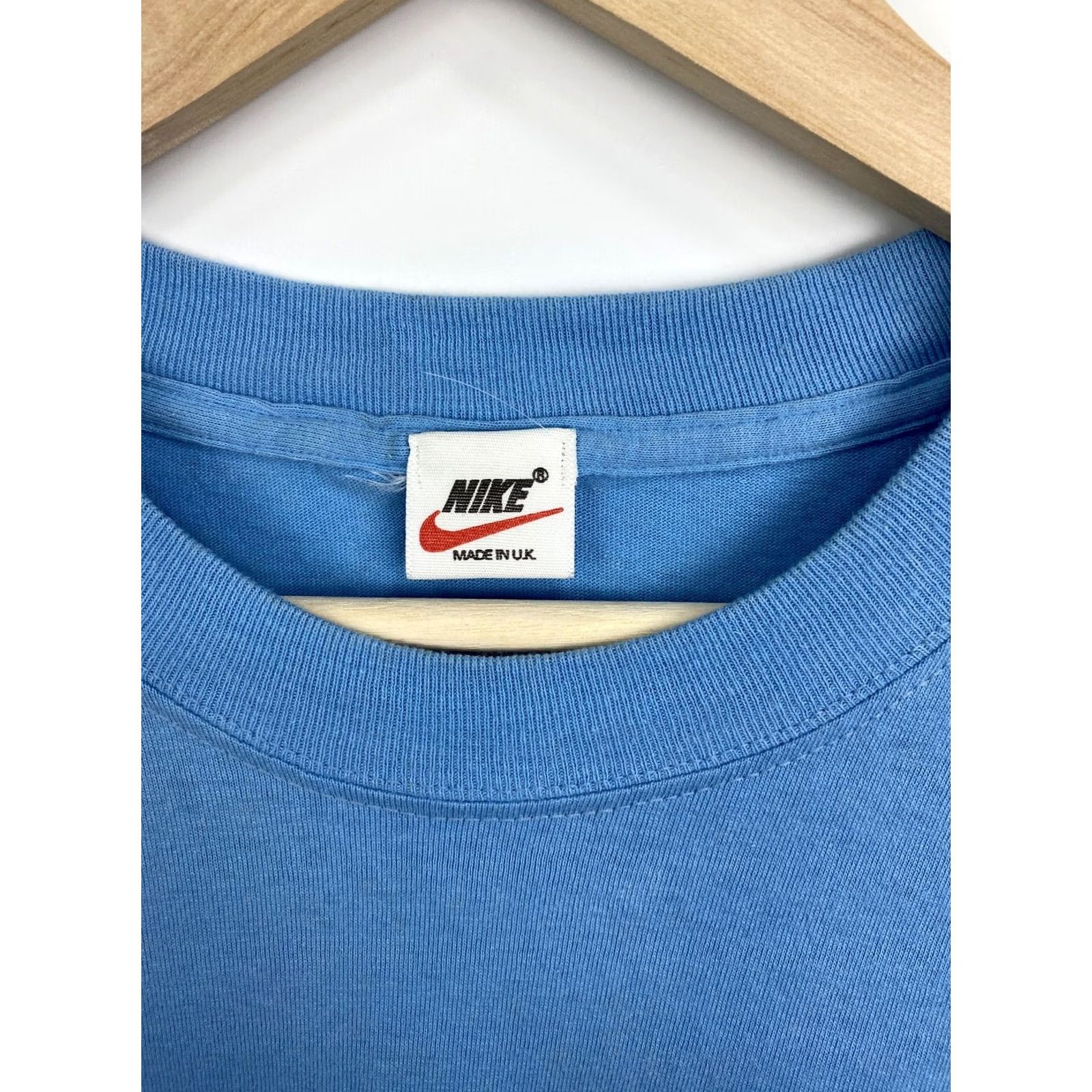 Nike VINTAGE Nike T-Shirt 90s XS XL? Blue Nike Shirt Mens XL Blue 90s Vintage Rare Retro Hype Y2K Size US XL / EU 56 / 4 - 5 Thumbnail