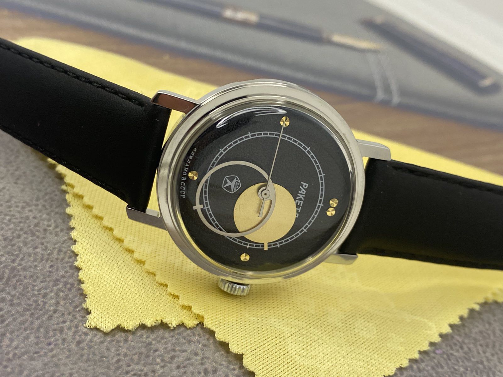 Vintage Watch RaketaSputnik Kirova Soviet Mechanical Vintage Size ONE SIZE - 2 Thumbnail