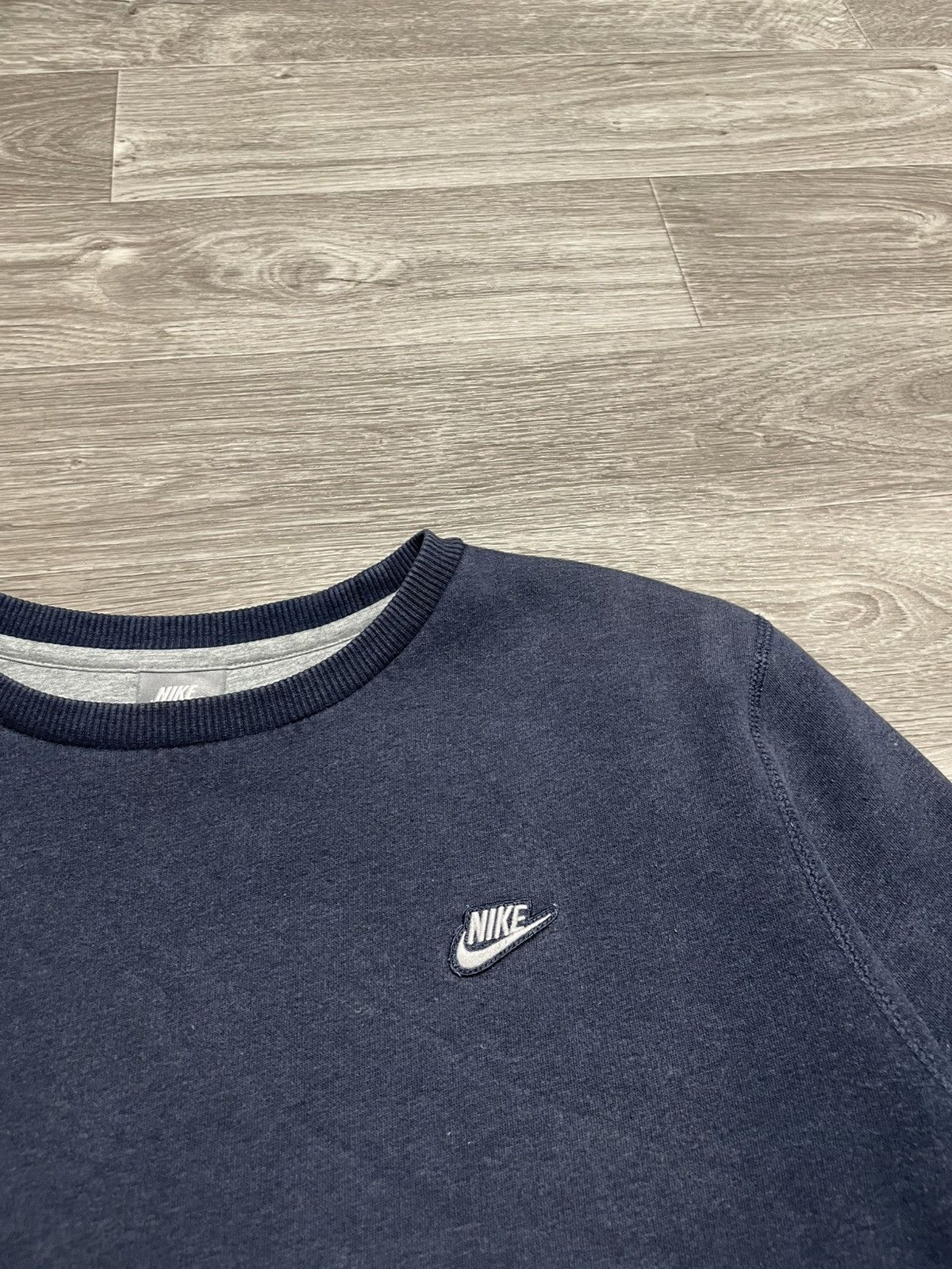 Nike Vintage Nike Navy Blue Basic Sweatshirt Crewneck Gray Tag Size US L / EU 52-54 / 3 - 10 Thumbnail
