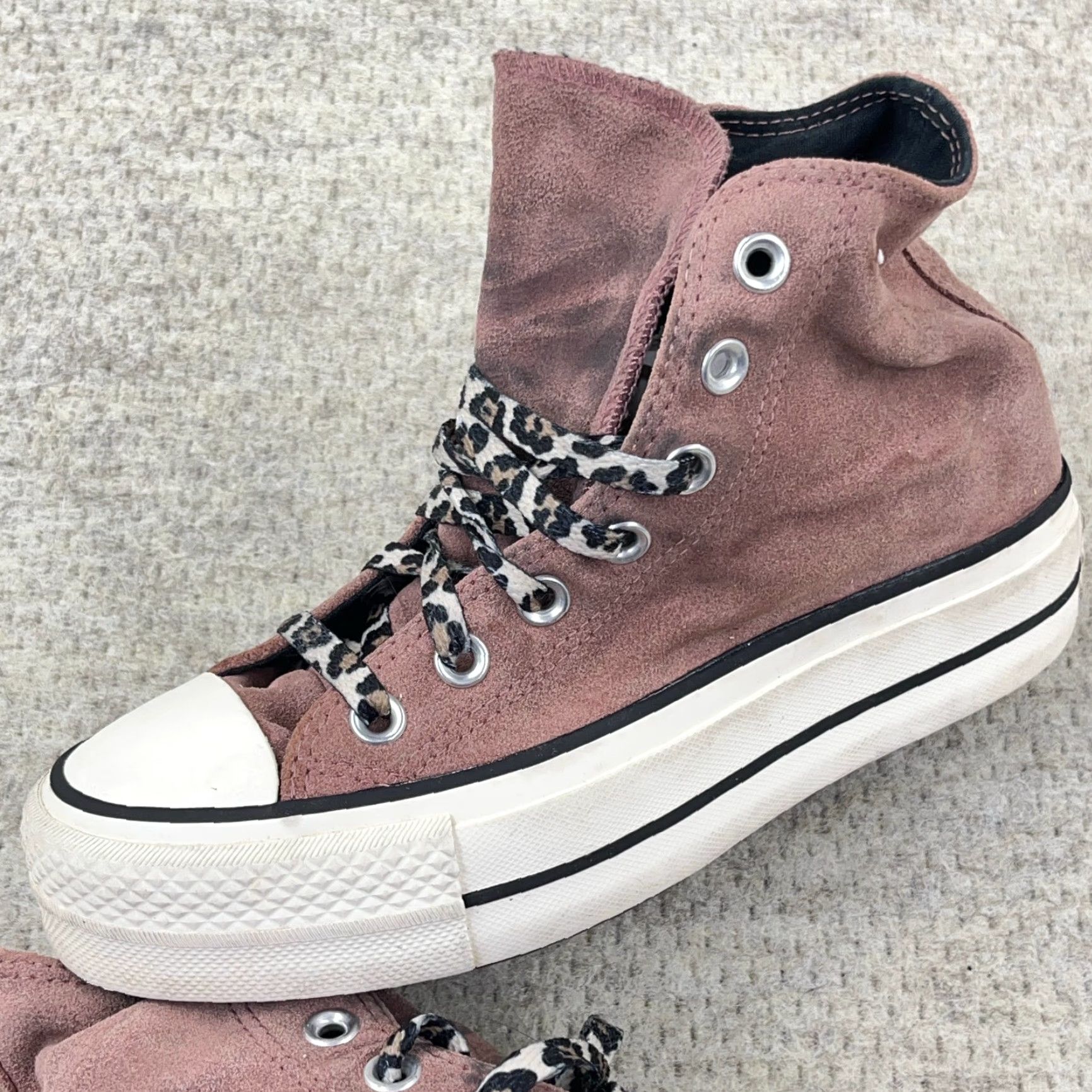 Converse VINTAGE Converse Chuck 70 High Lift All Star Sneakers Womens 6 Mauve Suede Leopard Laces Size US 6 / IT 36 - 2 Thumbnail