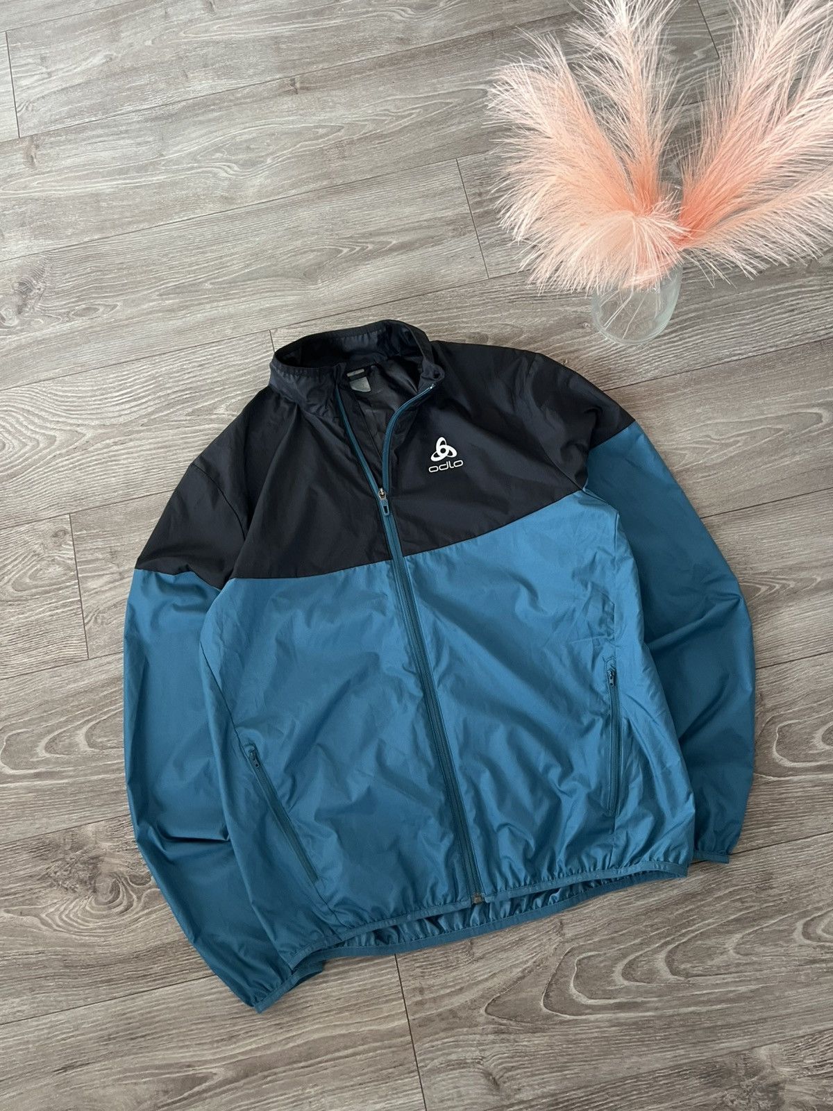 Japanese Brand × Odlo ODLO NEW COLLECTION POLYESTER RAIN RUN JACKET‼️ Size US L / EU 52-54 / 3 - 7 Thumbnail