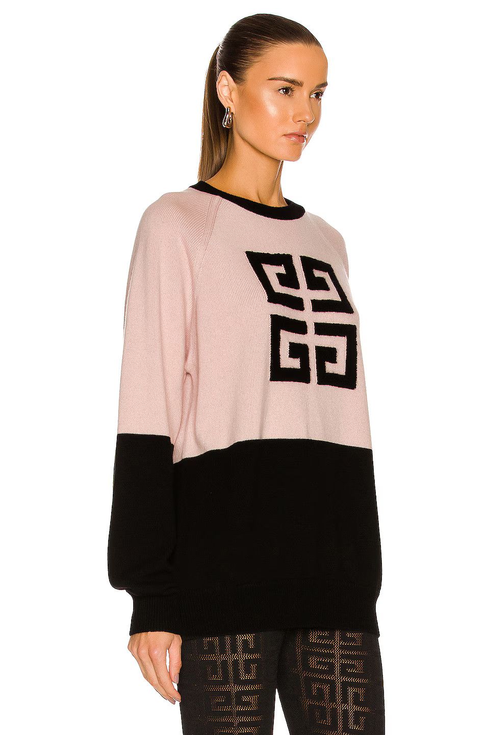 Givenchy o1w1db10325 Bicolor Crewneck Sweater Front 4G in Black/Pink Size XS / US 0-2 / IT 36-38 - 2 Thumbnail
