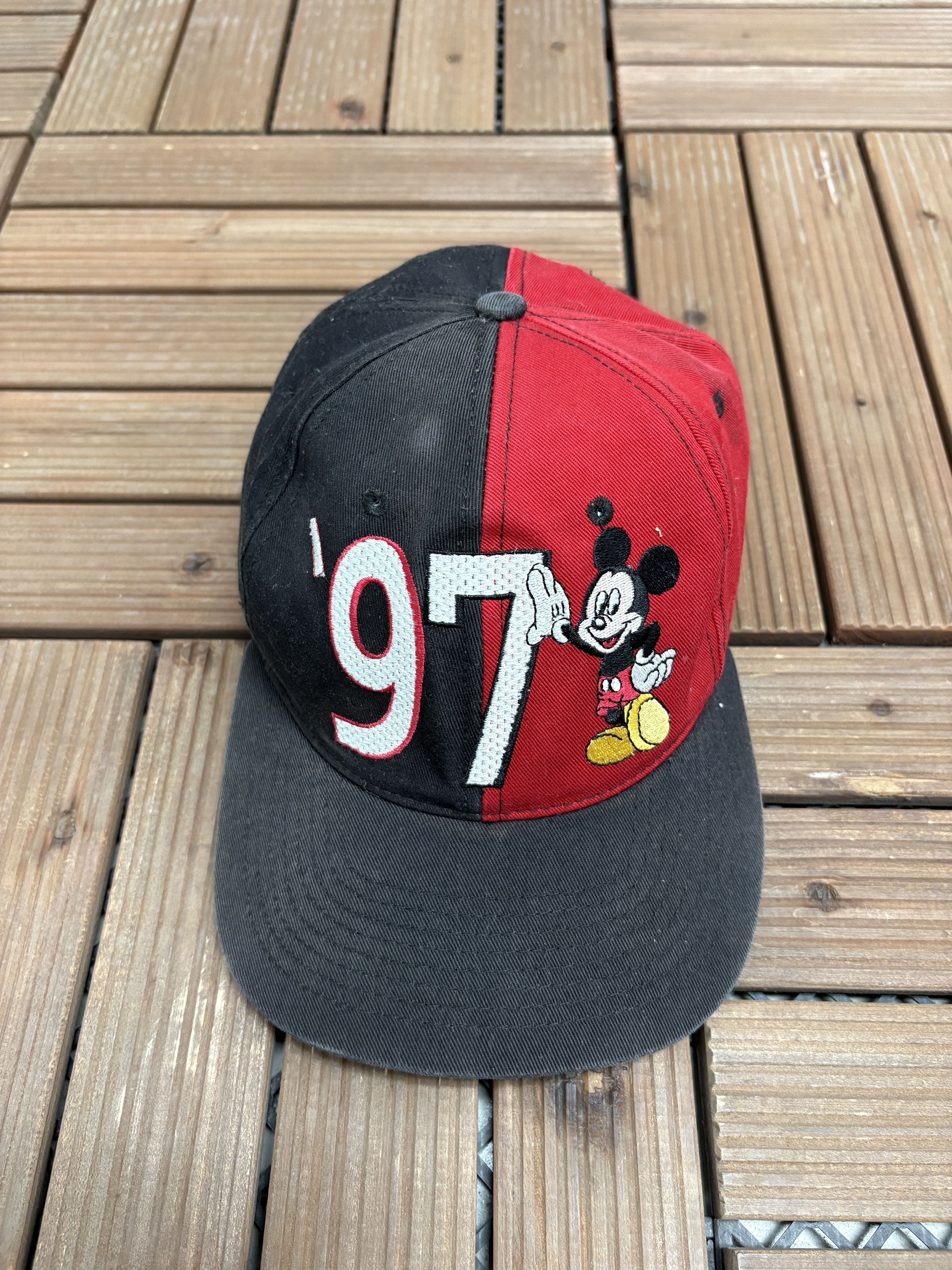 Vintage Mickey Mouse '97 Vintage Black Snap Back Hat Cap Size ONE SIZE - 2 Thumbnail