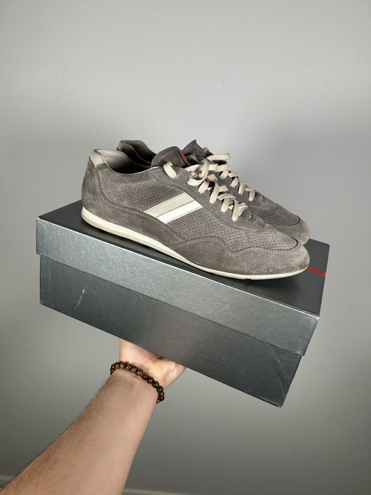 Prada WB! Suede Flat Low Trainers Size US 9 / EU 42 - 1 Thumbnail