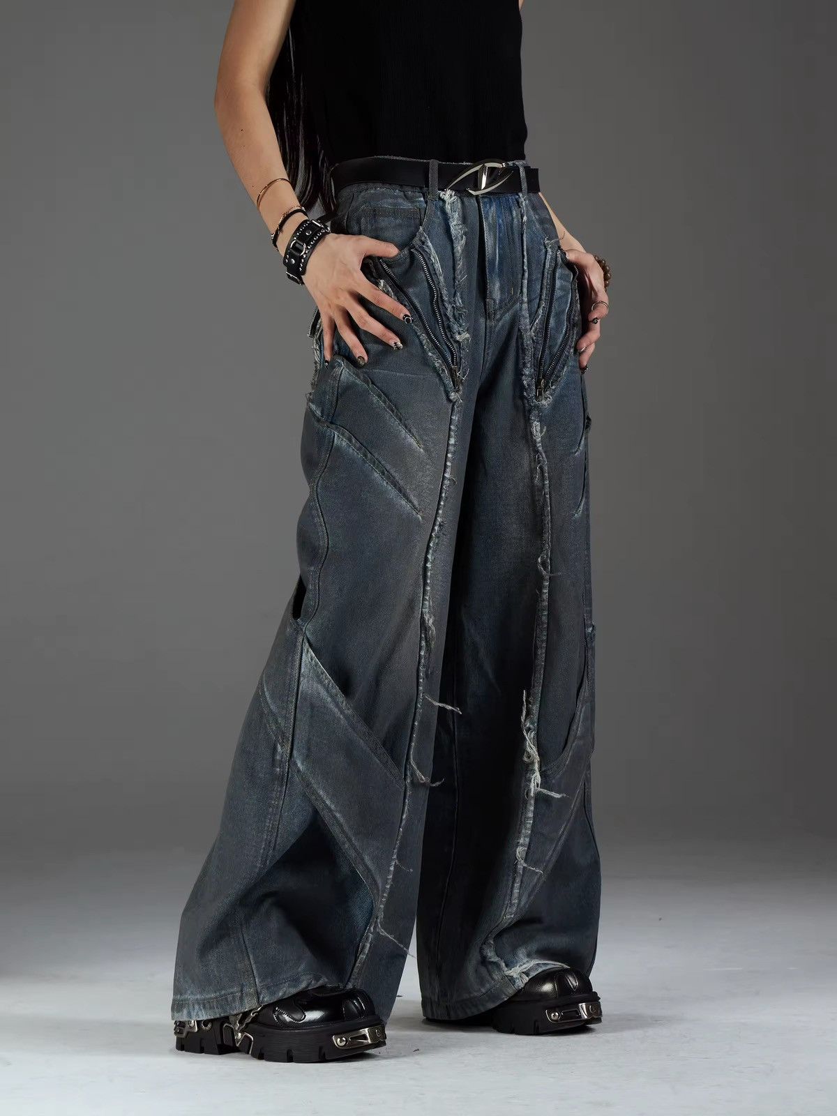 Designer × Jean Distressed Washed Deconstructed Patchwork Jeans y2k Pants Size US 28 / EU 44 - 2 Thumbnail