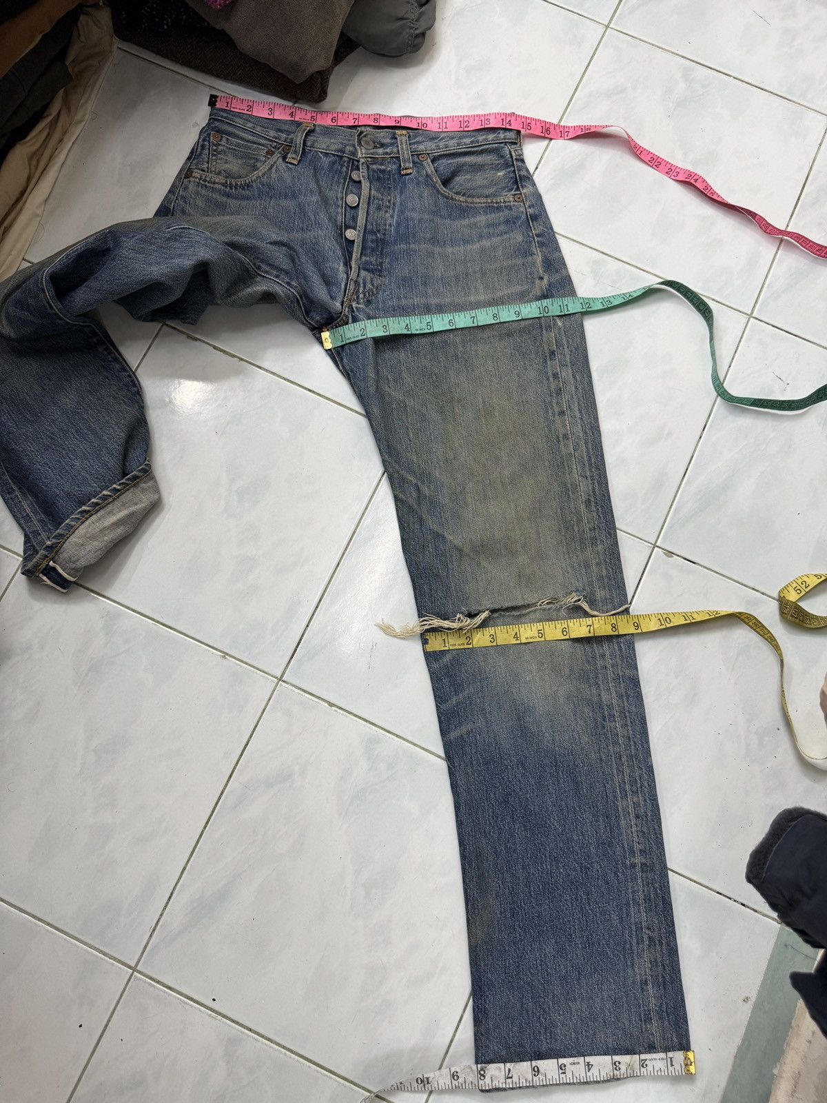 Levi's 🔥ARCHIVE VINTAGE LEVIS 501XX BIG E DISTRESSED SELVEDGE DENIM Size US 29 - 21 Thumbnail