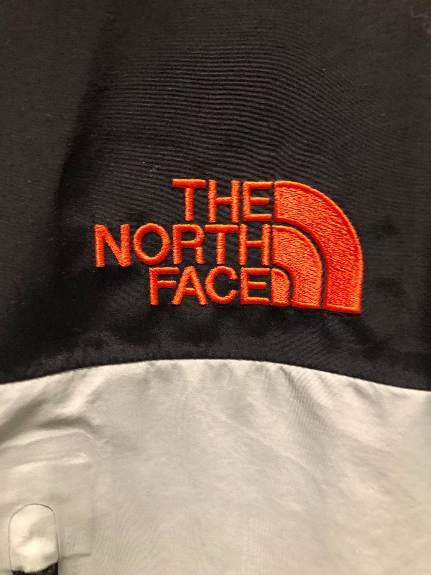 Supreme × The North Face Supreme x TNF FW22 Taped Seam Shell Jacket Size US XL / EU 56 / 4 - 2 Thumbnail