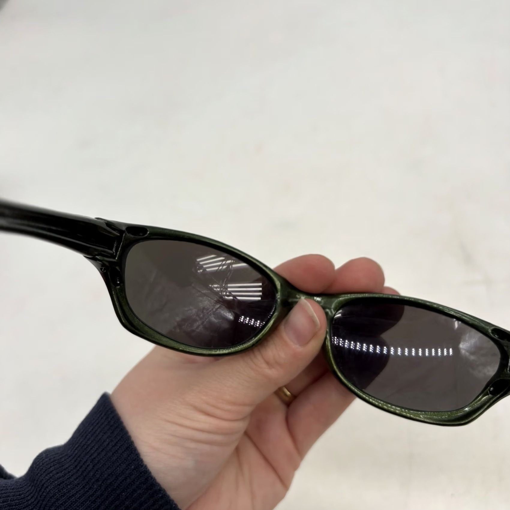 Oakley VINTAGE Oakley Fives 1.0 Sunglasses Men Wrap Green Polarized Gold Iridium Lenses Gold Icons Size ONE SIZE - 4 Thumbnail