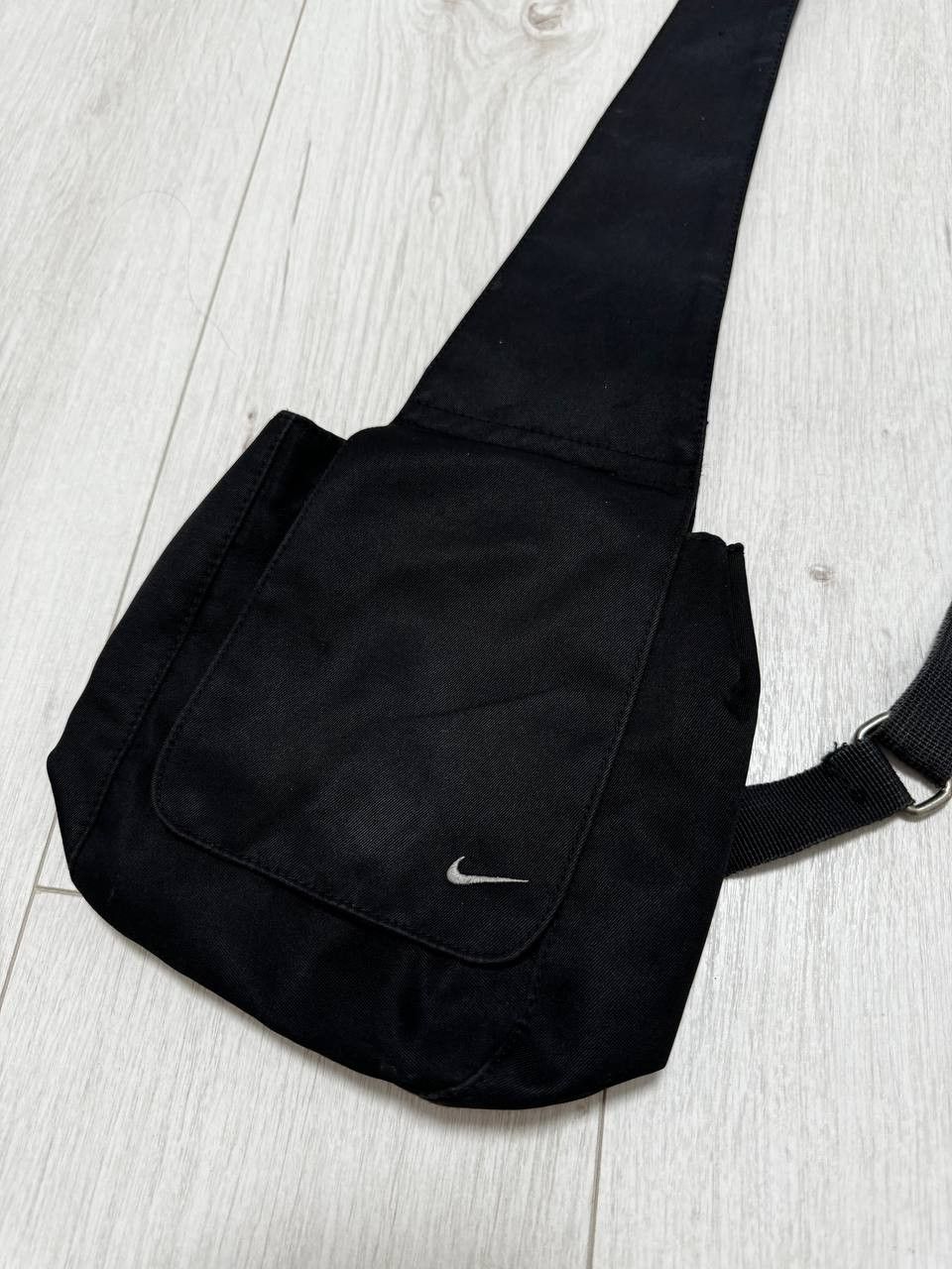 Nike 00s Nike Vintage Basic Logo Black Small Sling Bag Size ONE SIZE - 6 Thumbnail