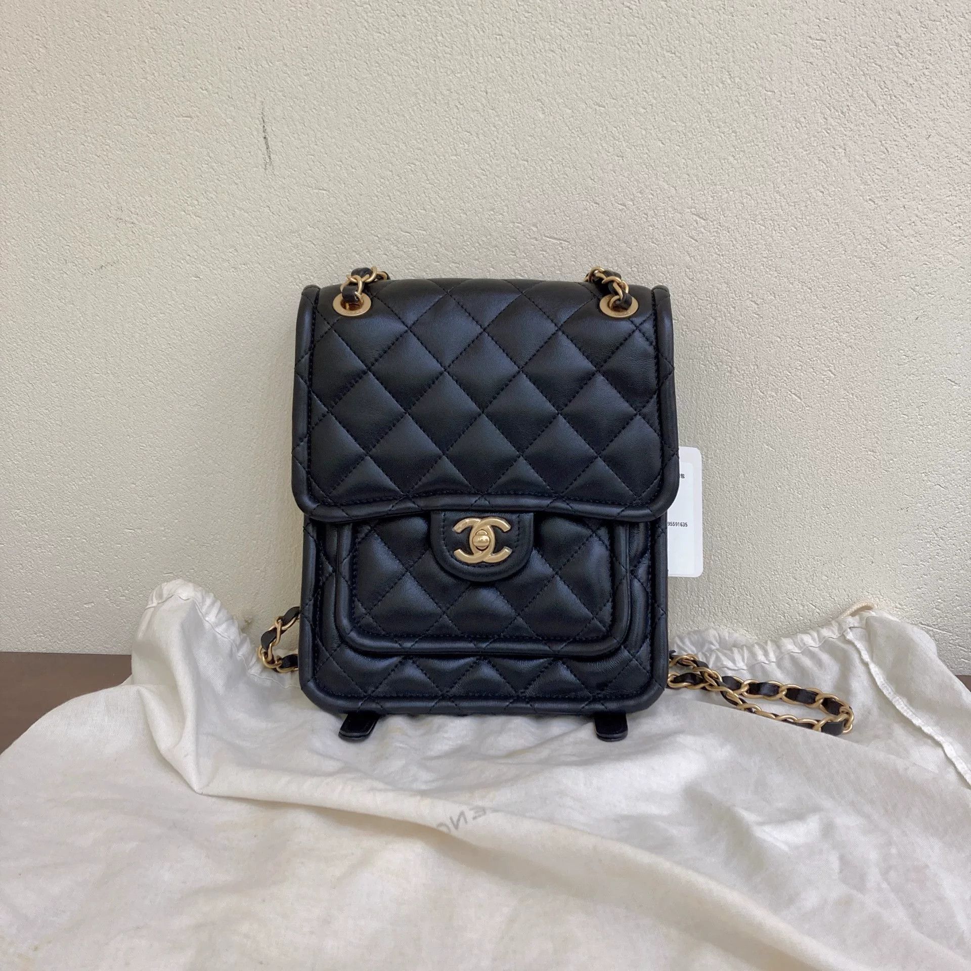 Chanel Pre-loved Bag Very good condition Size ONE SIZE - 1 Thumbnail