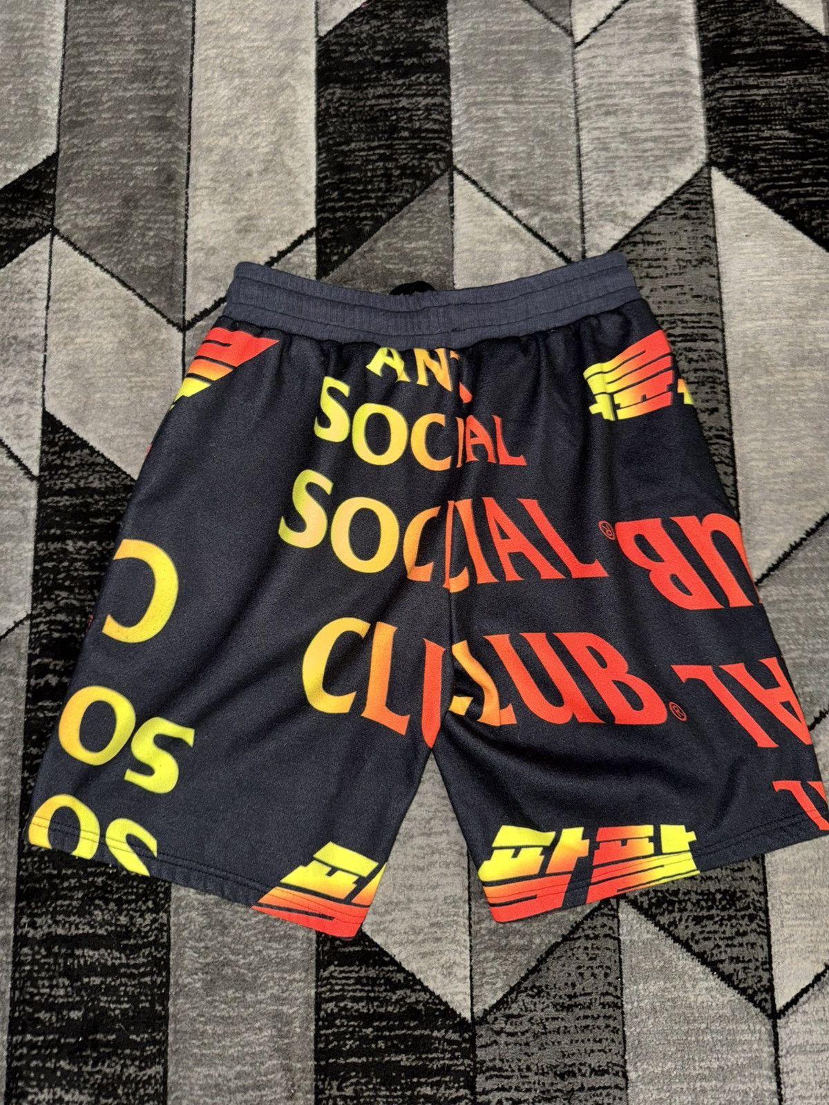Anti Social Social Club Anti Social Social Club Shorts Size US 40 / EU 56 - 2 Thumbnail