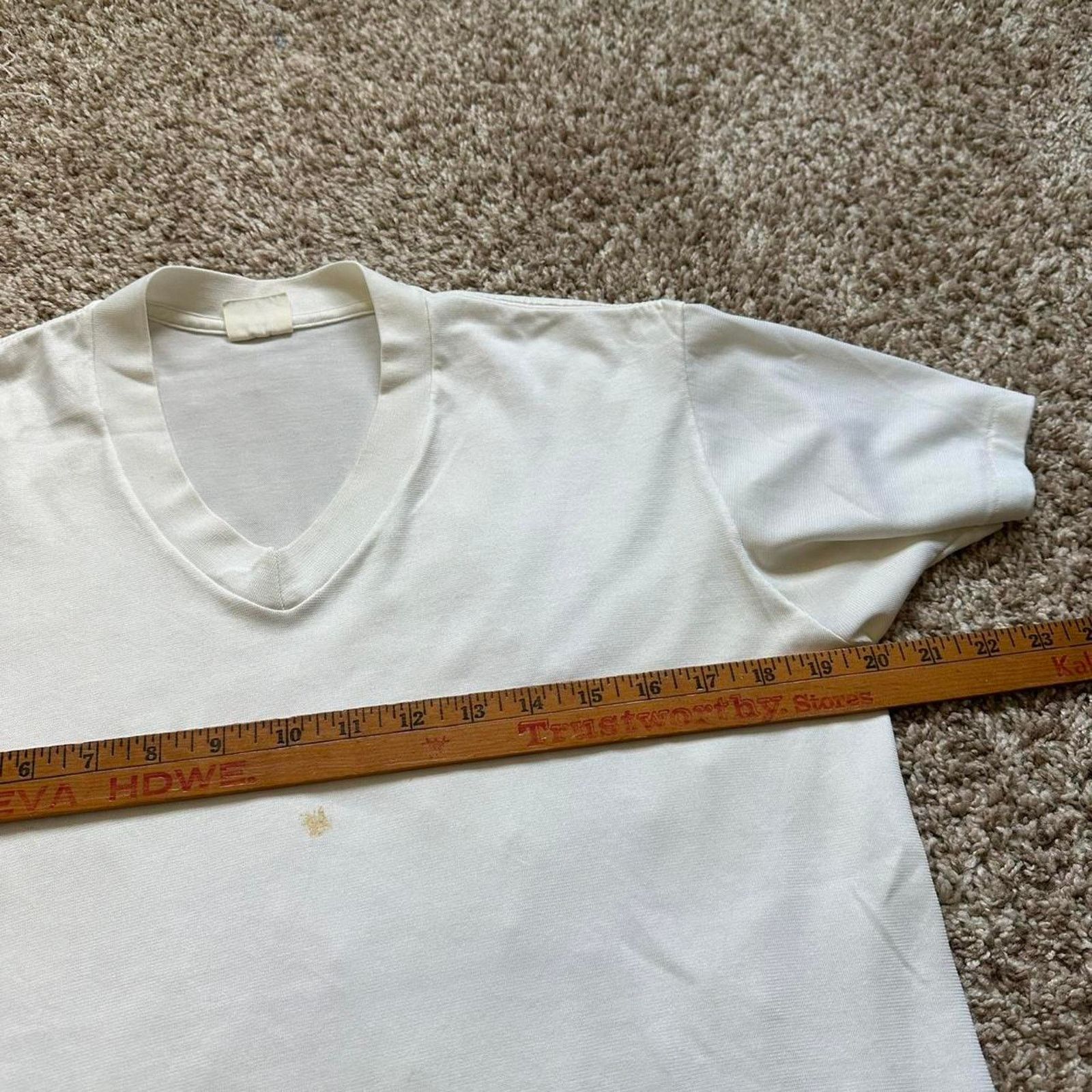 Vintage Perfect Vintage 70s White Blank Basic V Neck Shirt Top Tee Size US L / EU 52-54 / 3 - 7 Thumbnail