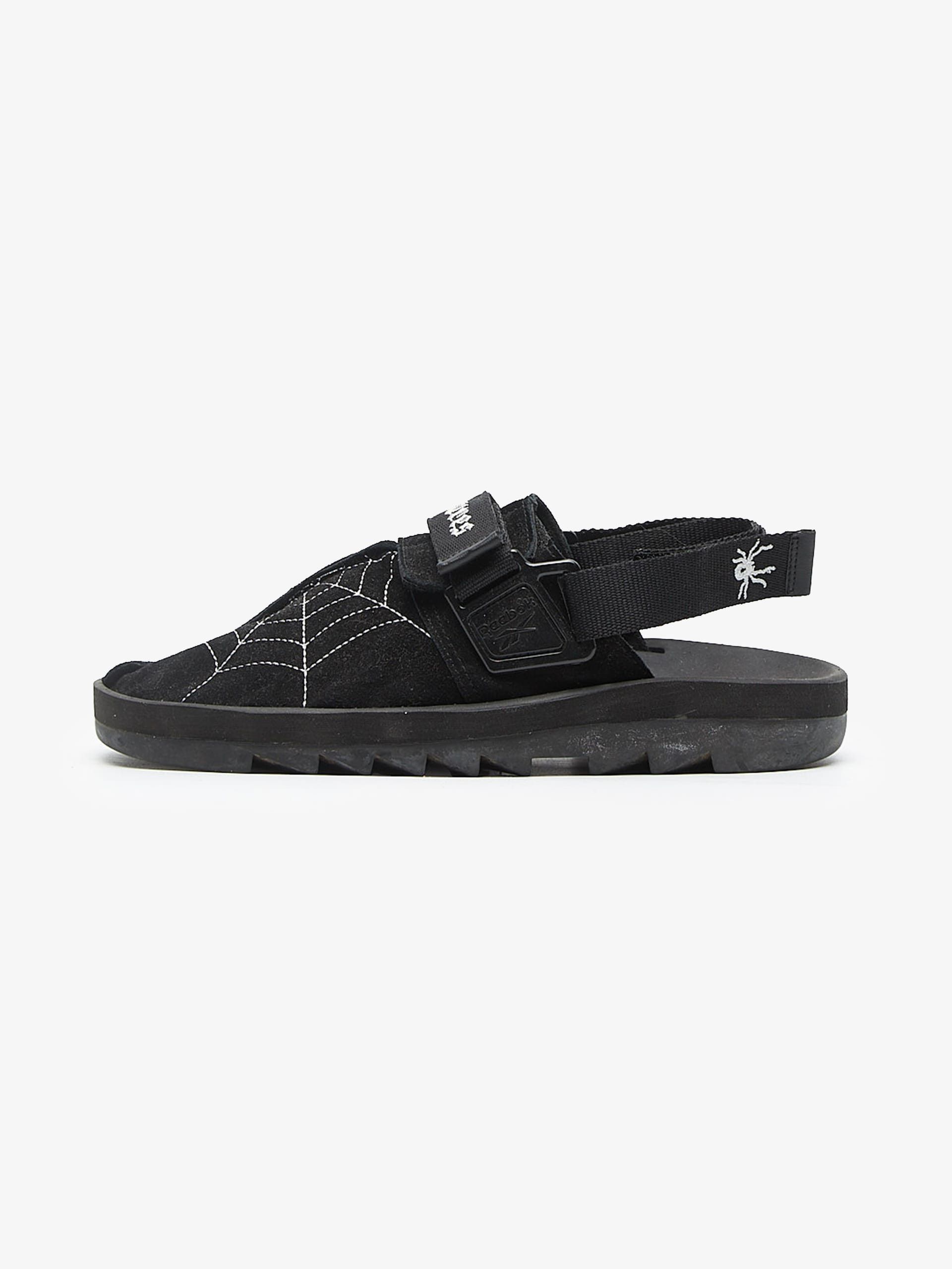 Reebok Black Net Embroidered Sandals Size US 10 / EU 43 - 1 Thumbnail