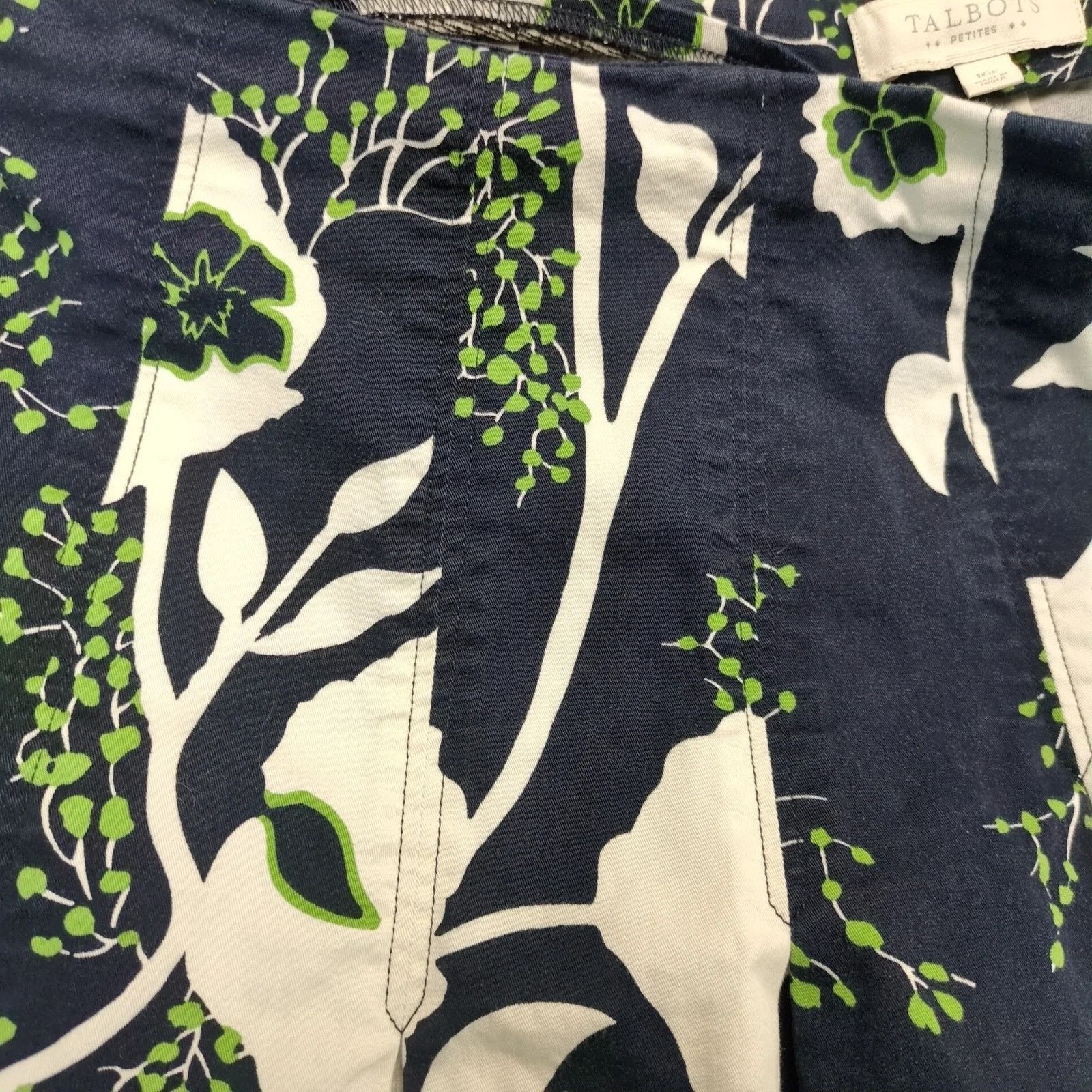 Other Talbots Navy Floral Print A-Line Skirt 16 Petite Knee-Length Size 38" / US 16 / IT 52 - 8 Thumbnail