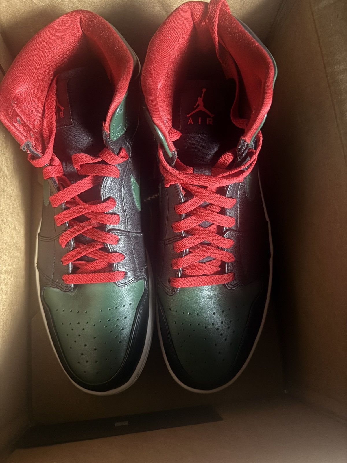 Jordan Brand Jordan 1 Retro OG Sz 12.5 Men’s 2012 Gucci ColorWay Edition Size US 12.5 / EU 45-46 - 3 Thumbnail