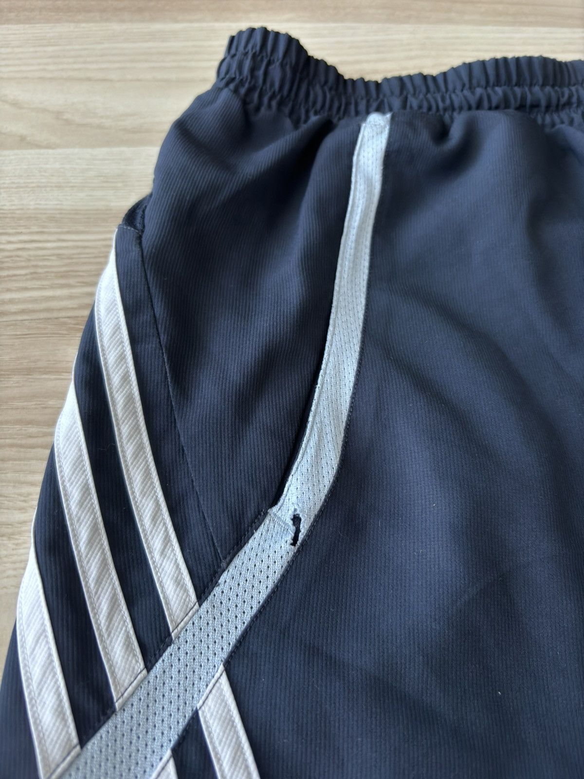 Adidas × Japanese Brand × Vintage Adidas nylon baggy sweatpants navy basic vintage 00s rare Size US 34 / EU 50 - 5 Thumbnail