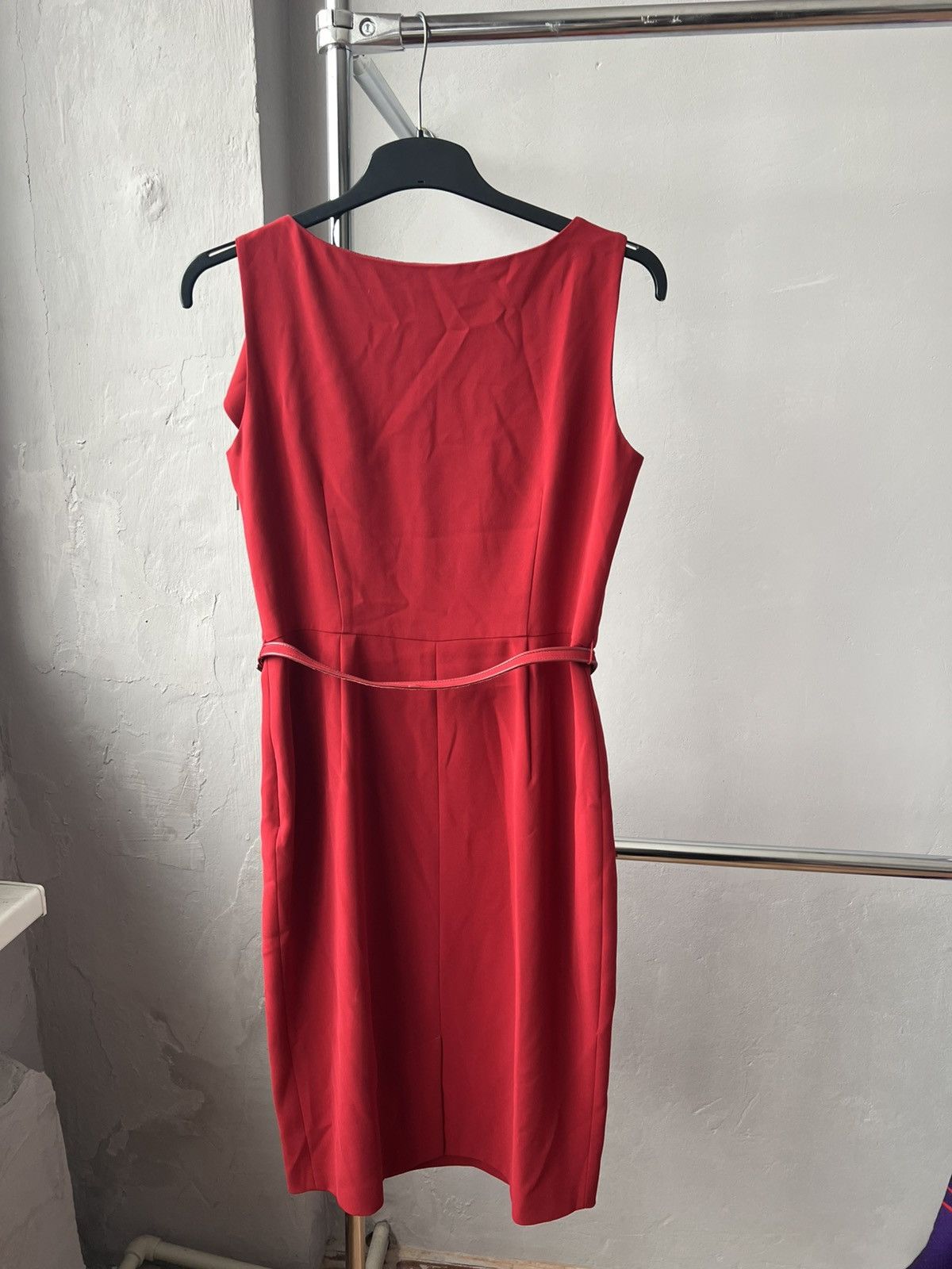 Max Mara MAX MARA ITALIAN MADE RED TRIACETATE SLEEVELESS SOLID DRESS Size XL / US 12-14 / IT 48-50 - 12 Thumbnail