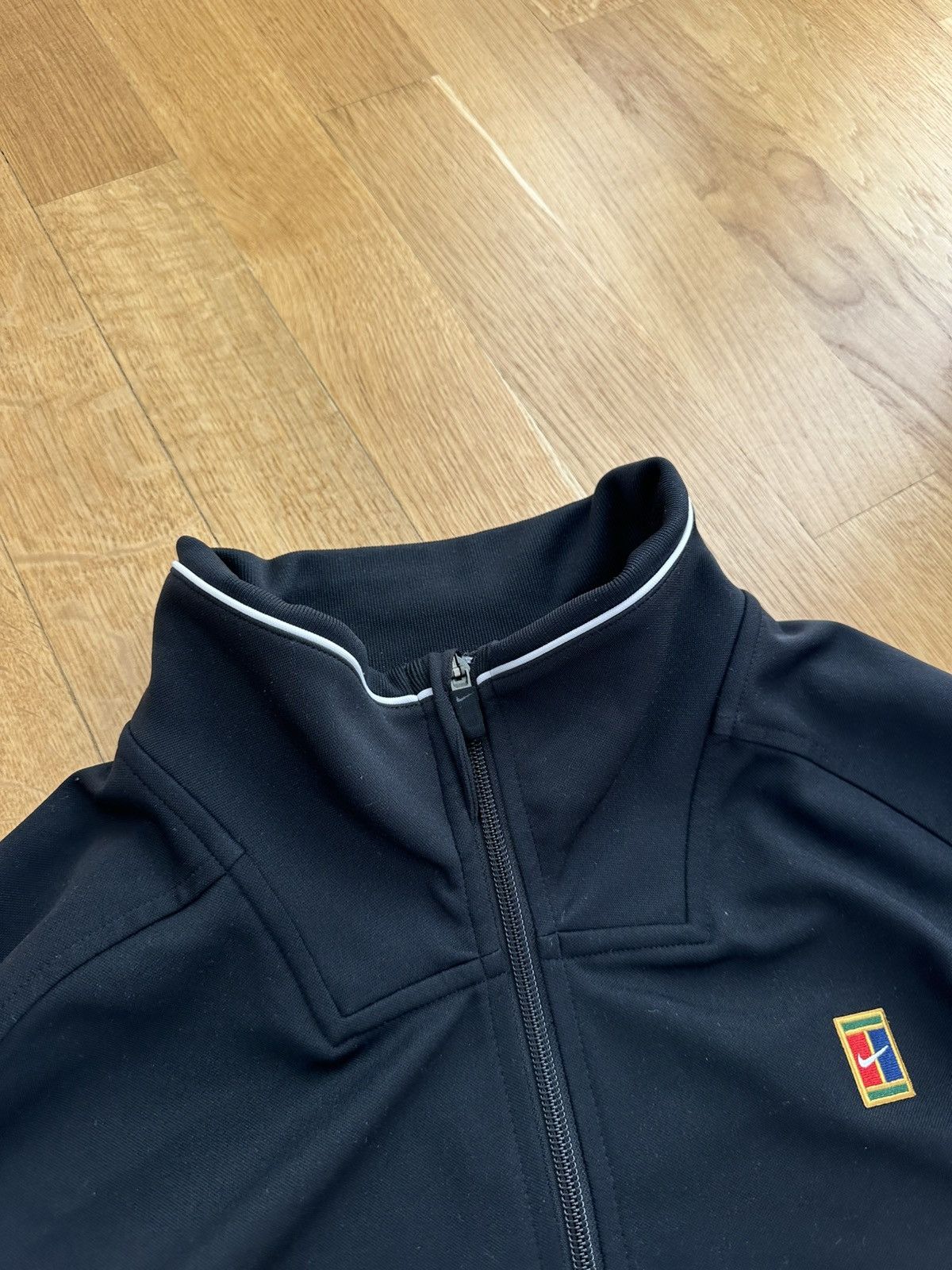 Nike Vintage Nike Court Light Zip Jacket Black Fit Y2K Size US XL / EU 56 / 4 - 11 Thumbnail