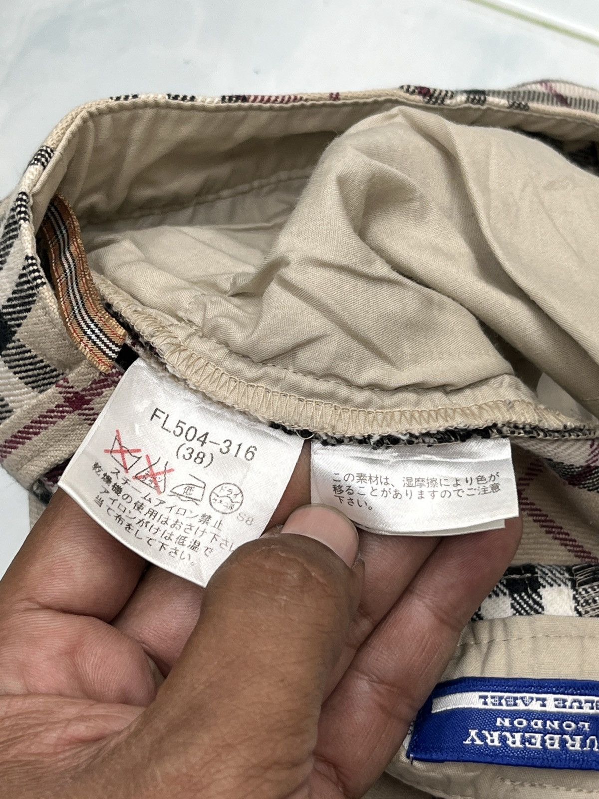 Burberry 🔥🔥🔥STEALS BURBERRY NOVA CHECK MINI SKIRTS 4 POCKET Size 27" / US 4 / IT 40 - 14 Thumbnail