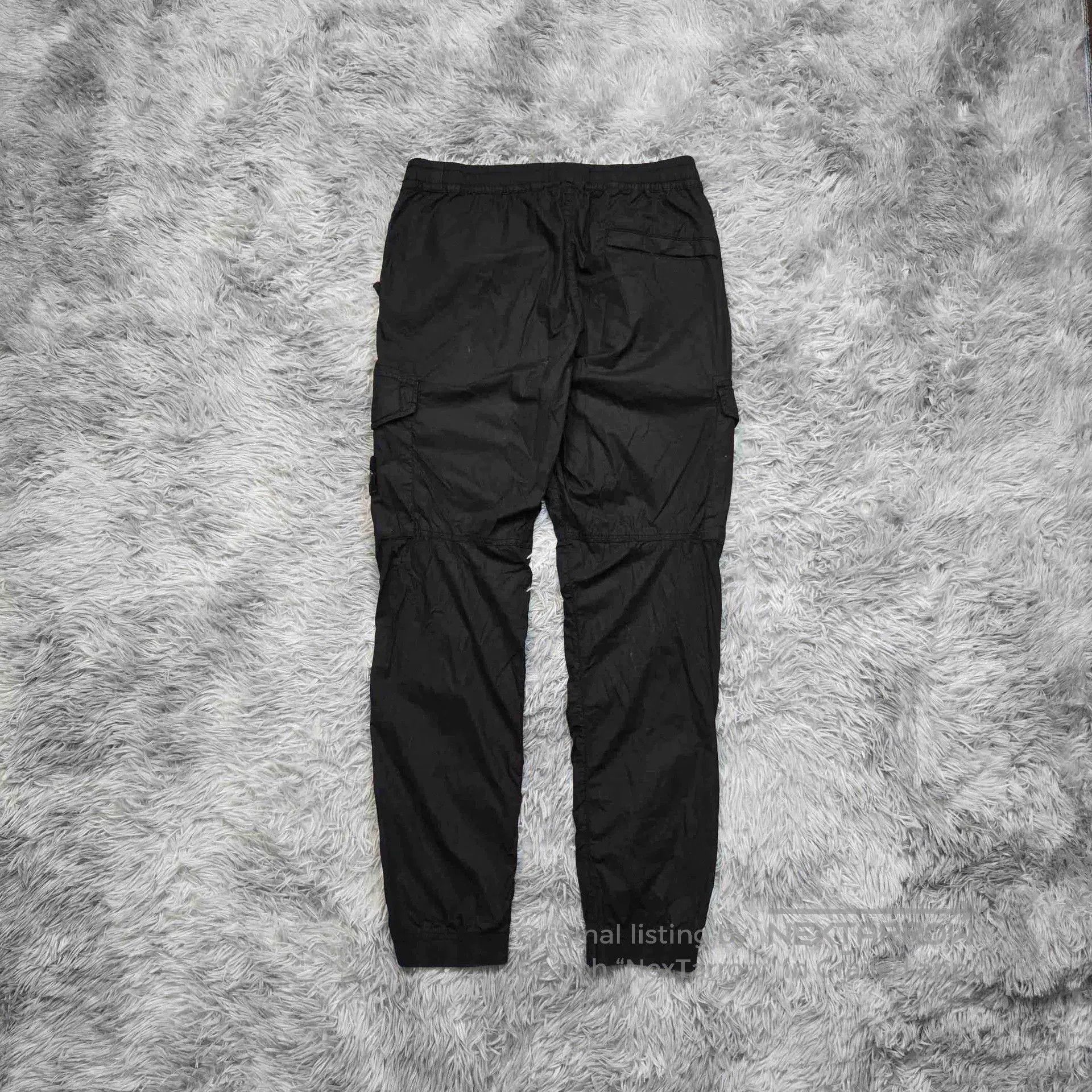 Stone Island stone island black cargo pants for men. Size US 32 / EU 48 - 2 Thumbnail