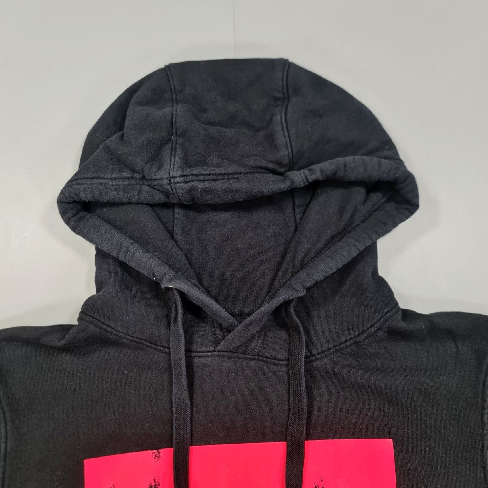 Vintage Trapstar Hoodie Black M Long Sleeve Pullover Fleece Logo Kangaroo Pockets 100% Cotton Machine Washable Mens Regular Sports Size US M / EU 48-50 / 2 - 2 Thumbnail
