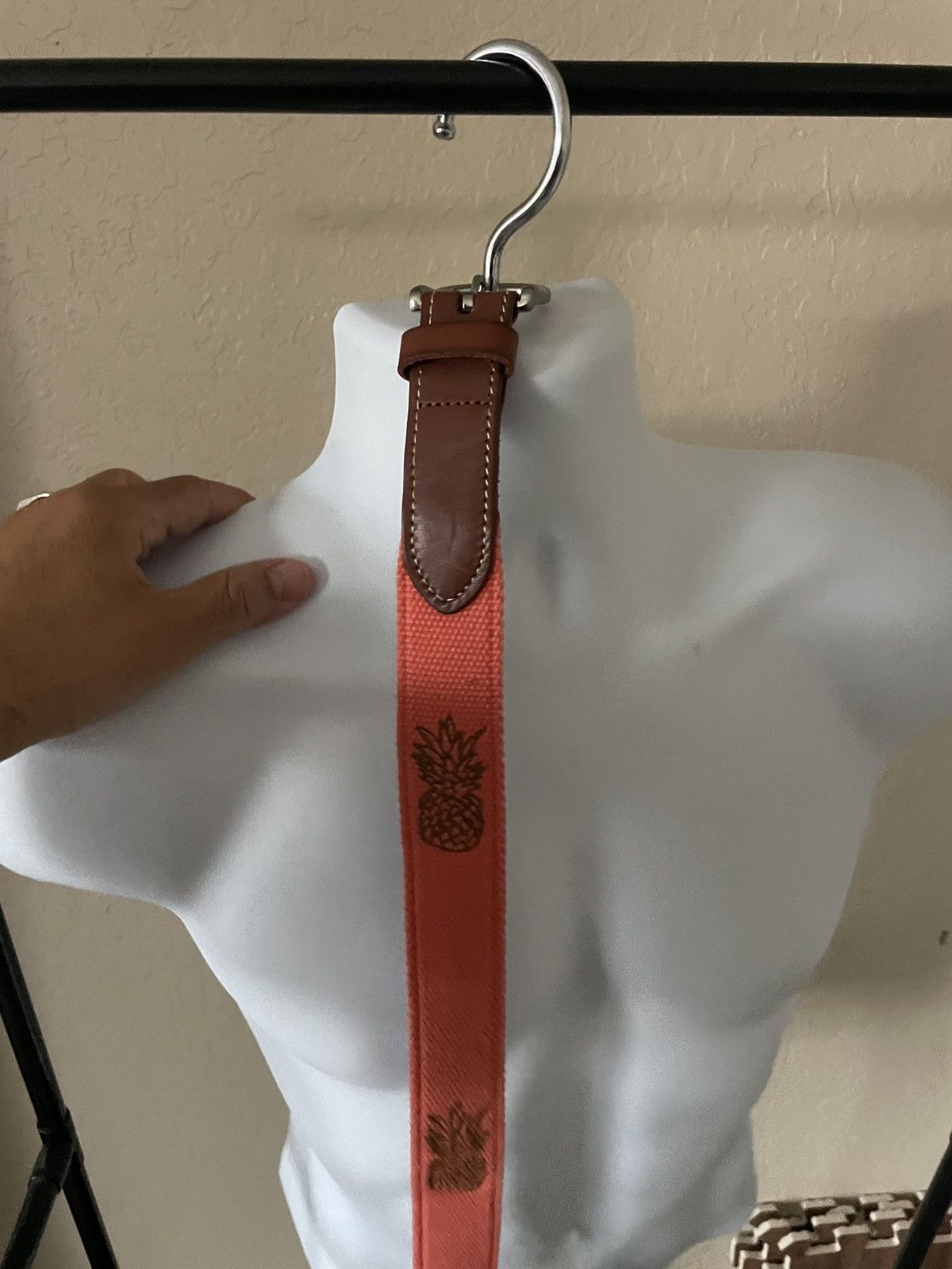 Vineyard Vines Canvas & Leather Pineapples belt Size ONE SIZE - 2 Thumbnail