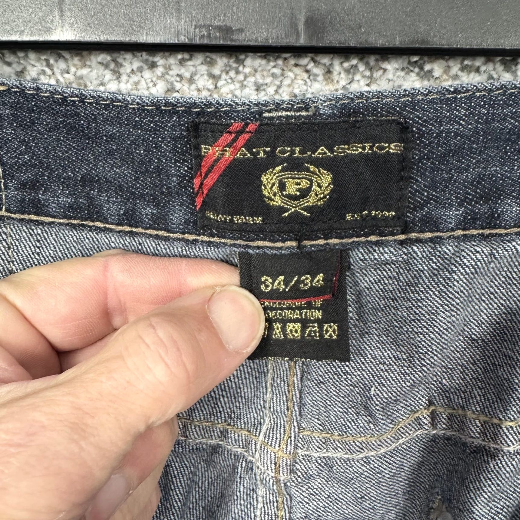 Phat Farm Phat Farm Jeans Mens 34 Relaxed Fit Straight Leg Denim Blue 82% Cotton 18% Polyester Zip Fly Pockets Distressed PF Crest Jeans Mens Size US 34 / EU 50 - 7 Thumbnail