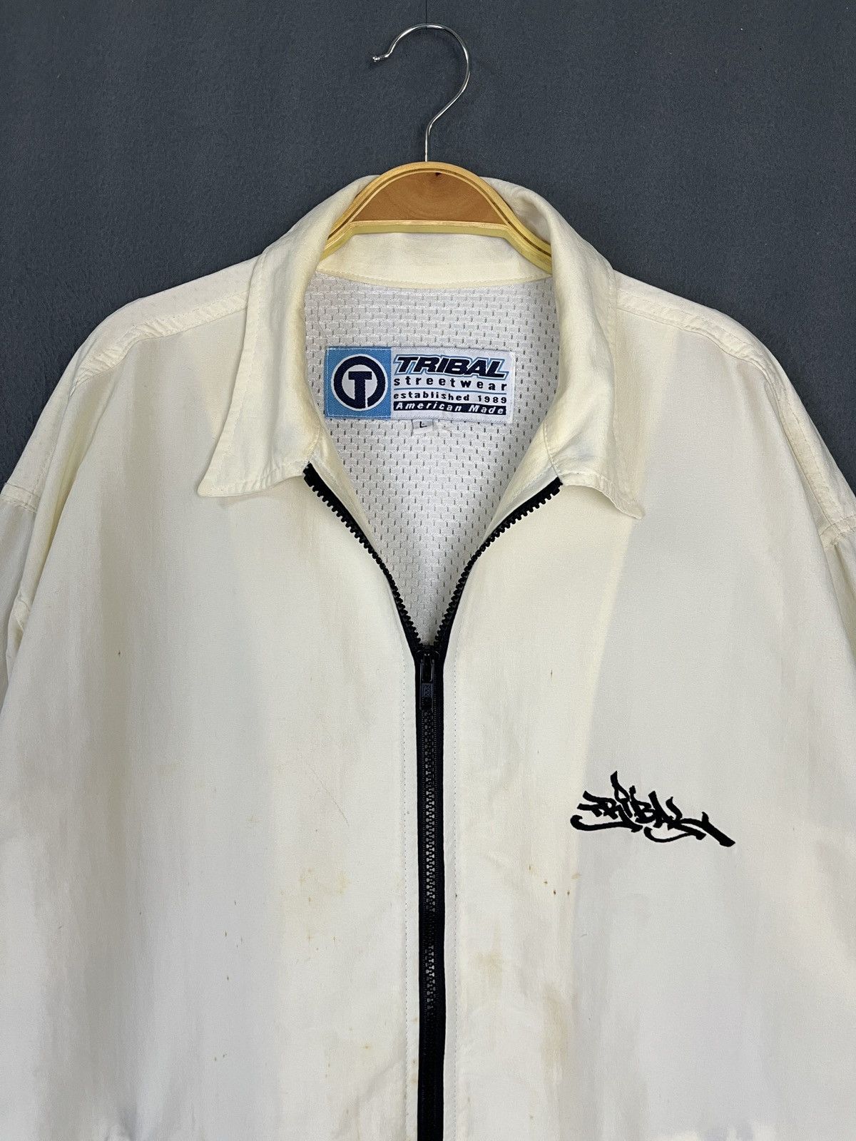 Tribal Streetwear × Vintage Vintage American Made Tribal Street Wear 90s Baggy Jacket Size US L / EU 52-54 / 3 - 3 Thumbnail