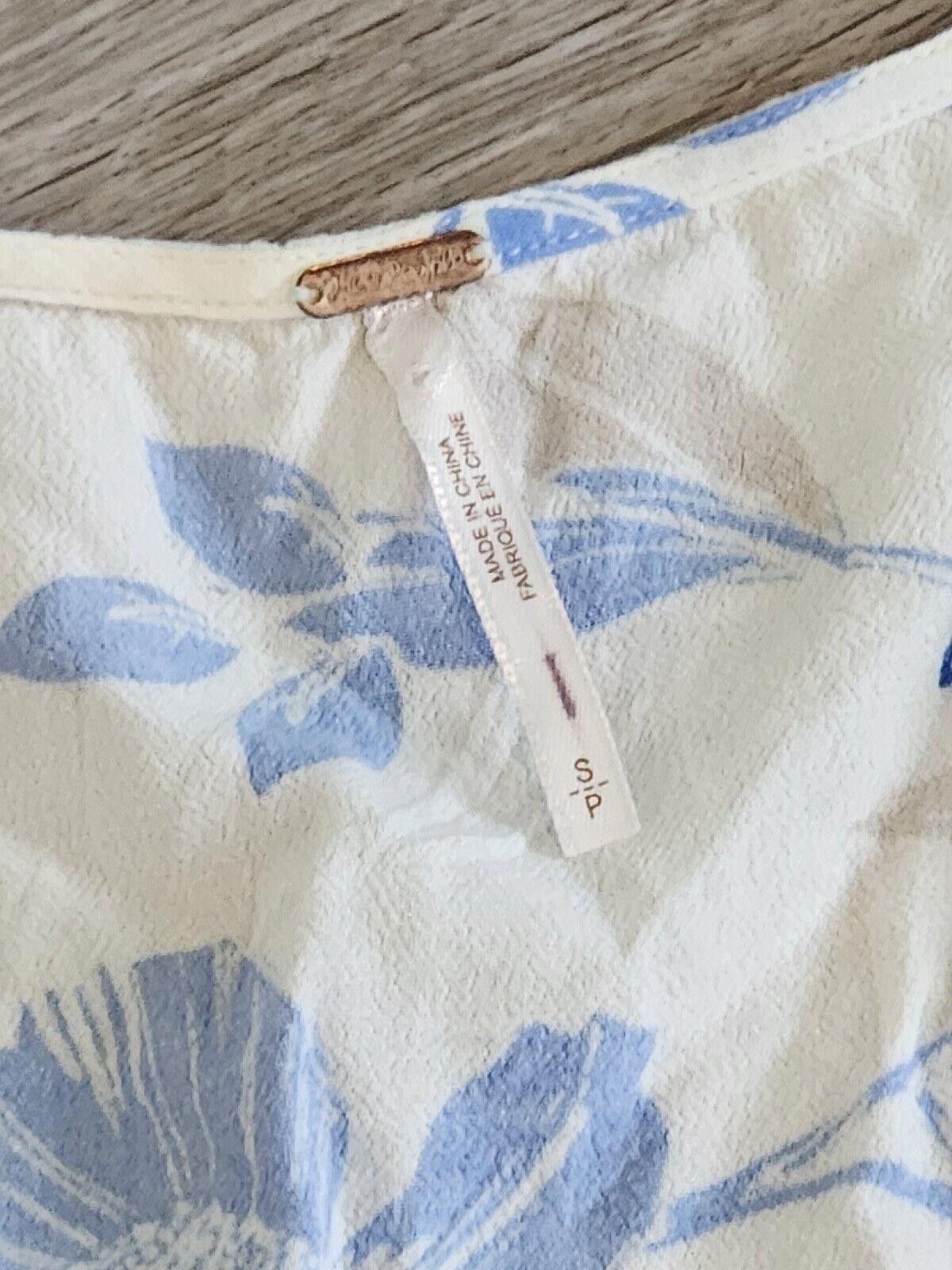 Free People Free People Shirt Small Long Bell Sleeves Blue Floral Blouse Size S / US 4 / IT 40 - 4 Thumbnail