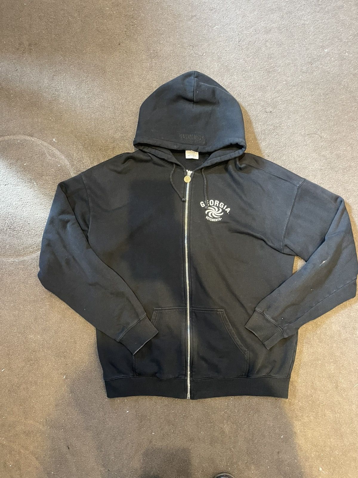 Vetements SS17 Vetements x Champion 'In Progress' Cut Out Black