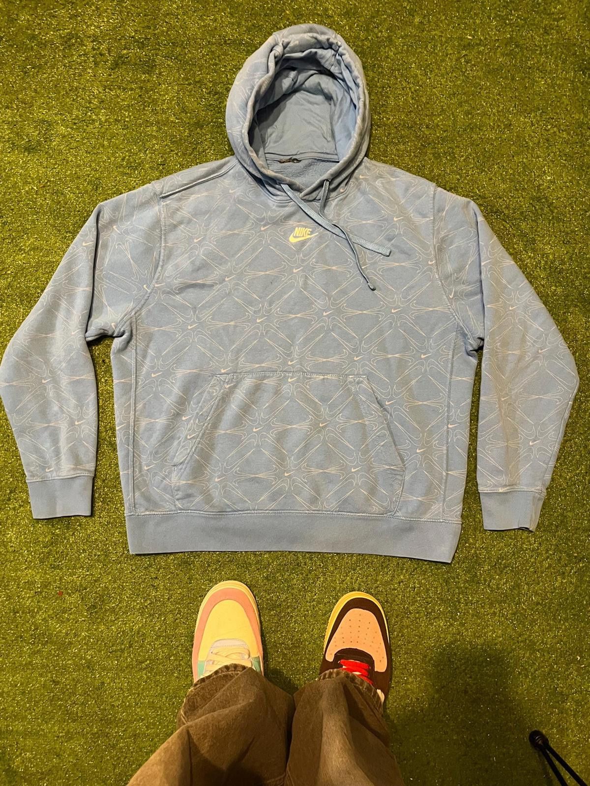 Nike Vintage Nike Light Blue Patterned Hoodie Size US M / EU 48-50 / 2 - 7 Thumbnail