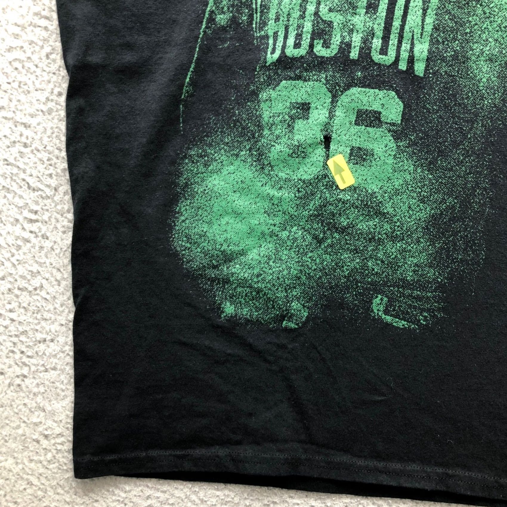 Vintage Post Malone Twelve Carat Toothache Tour T-Shirt Mens L Black Size US L / EU 52-54 / 3 - 5 Thumbnail