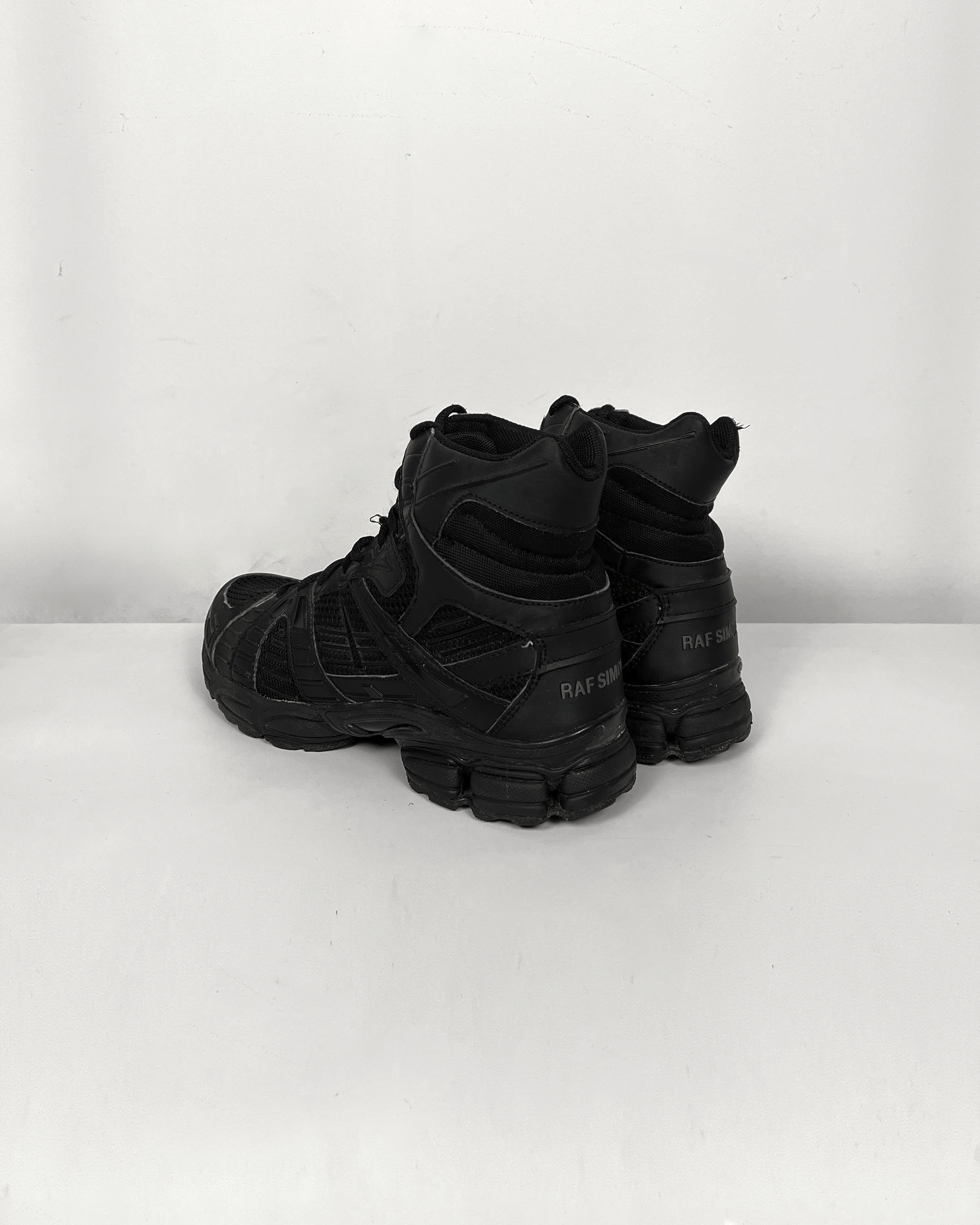 Raf Simons Raf Simons Asics Hiking Boots Size US 7.5 / EU 40-41 - 2 Thumbnail
