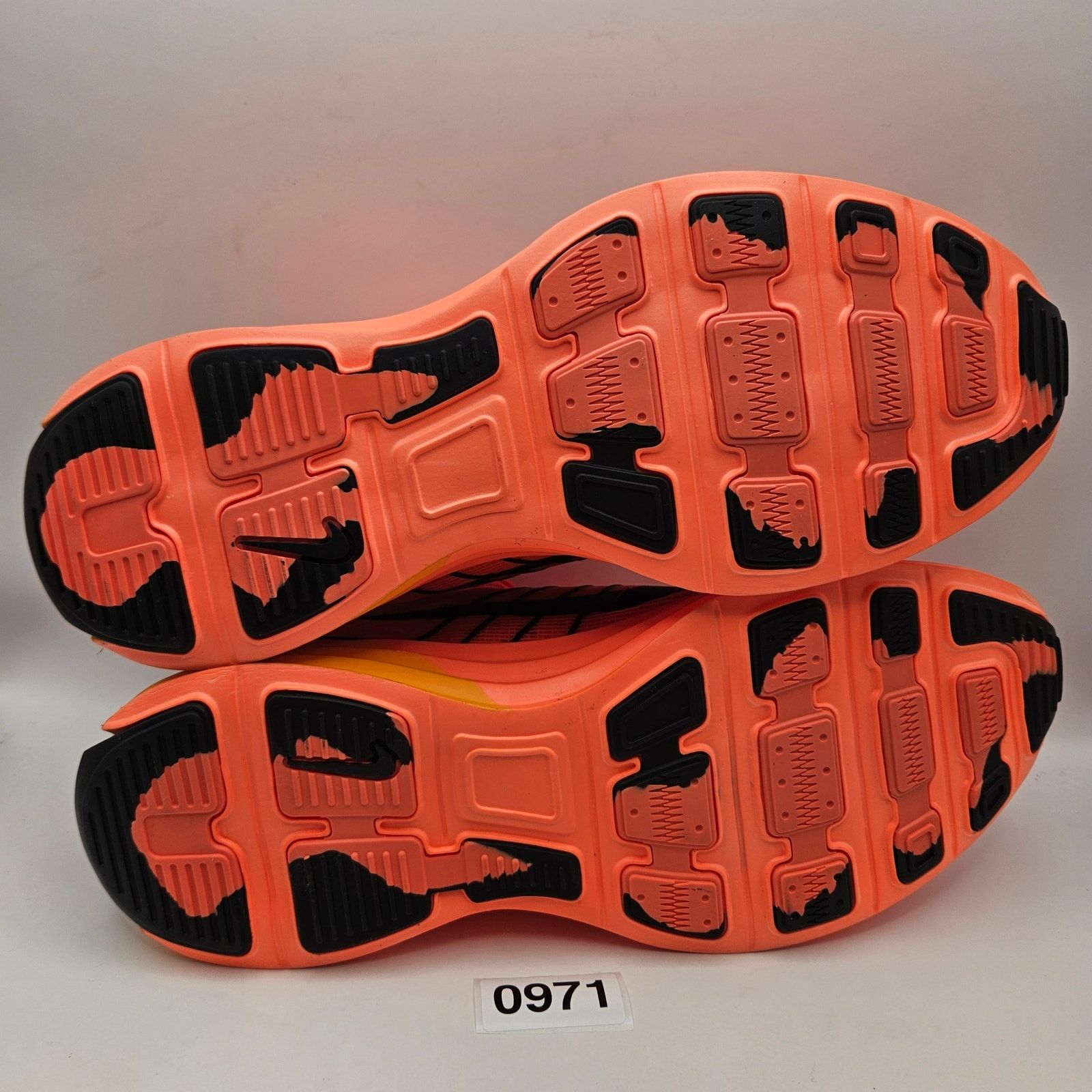 Nike NIKE MEN'S 10.5 LUNAR ROAM HYPER CRIMSON SHOES HJ9145-809 Size US 10.5 / EU 43-44 - 5 Thumbnail