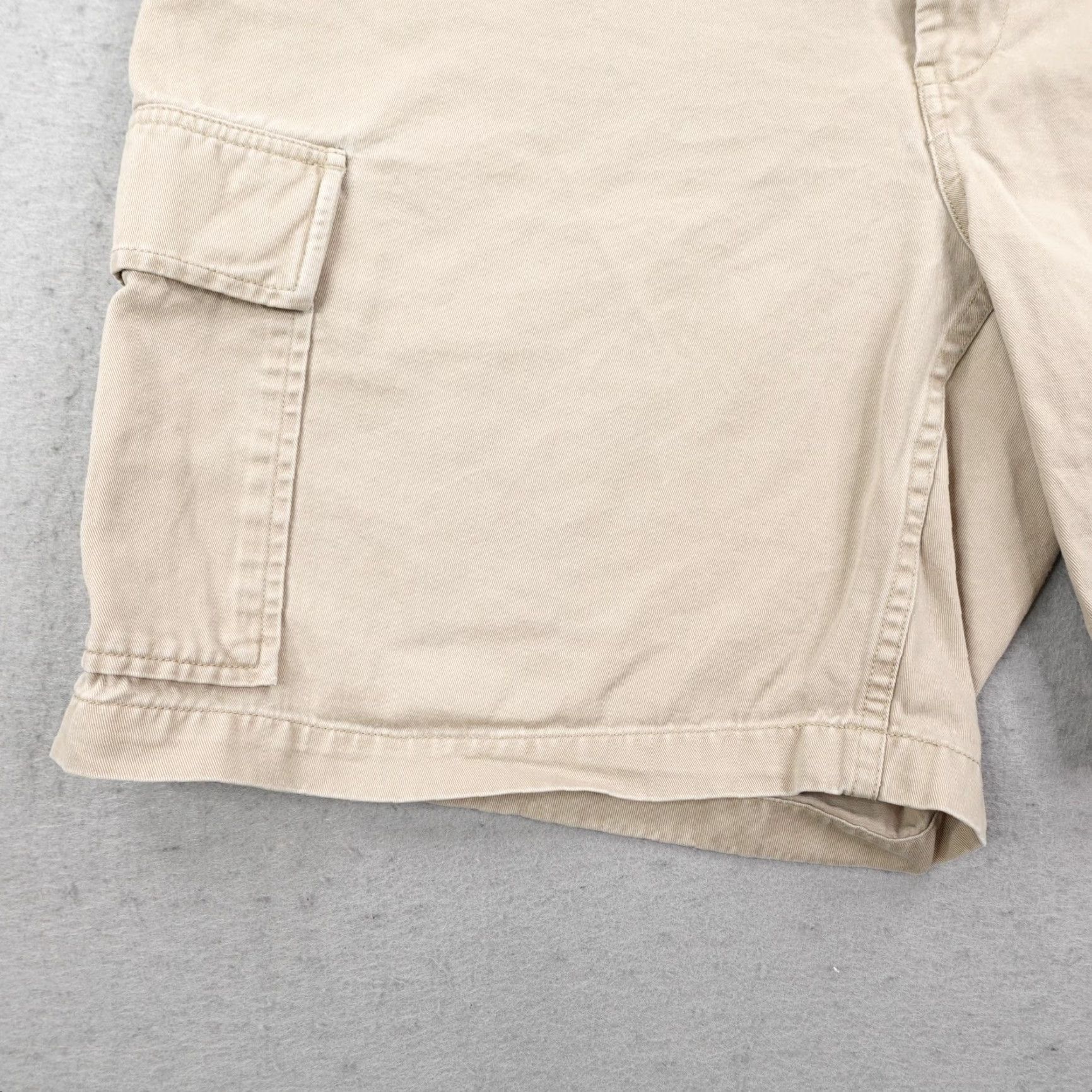 Polo Ralph Lauren VINTAGE Polo Ralph Lauren Shorts Cargo Men 40 Beige Cotton Belted Utility Cargo Shorts 9in Inseam Mens Size US L / EU 52-54 / 3 - 3 Thumbnail