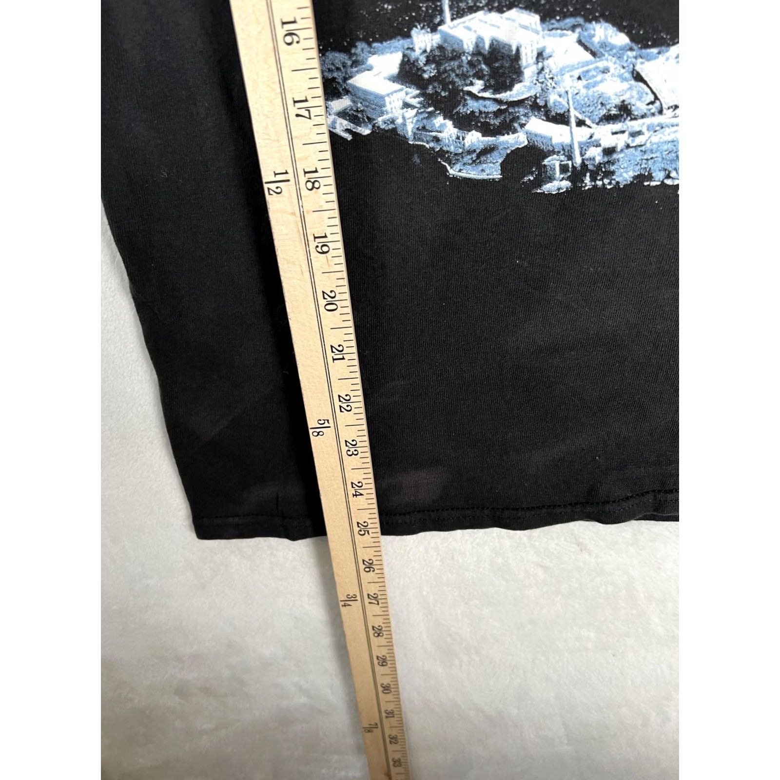 Vintage VINTAGE The Rock Alcatraz Island Al Capone T-Shirt Mens Small Black Gangster Size US S / EU 44-46 / 1 - 5 Thumbnail