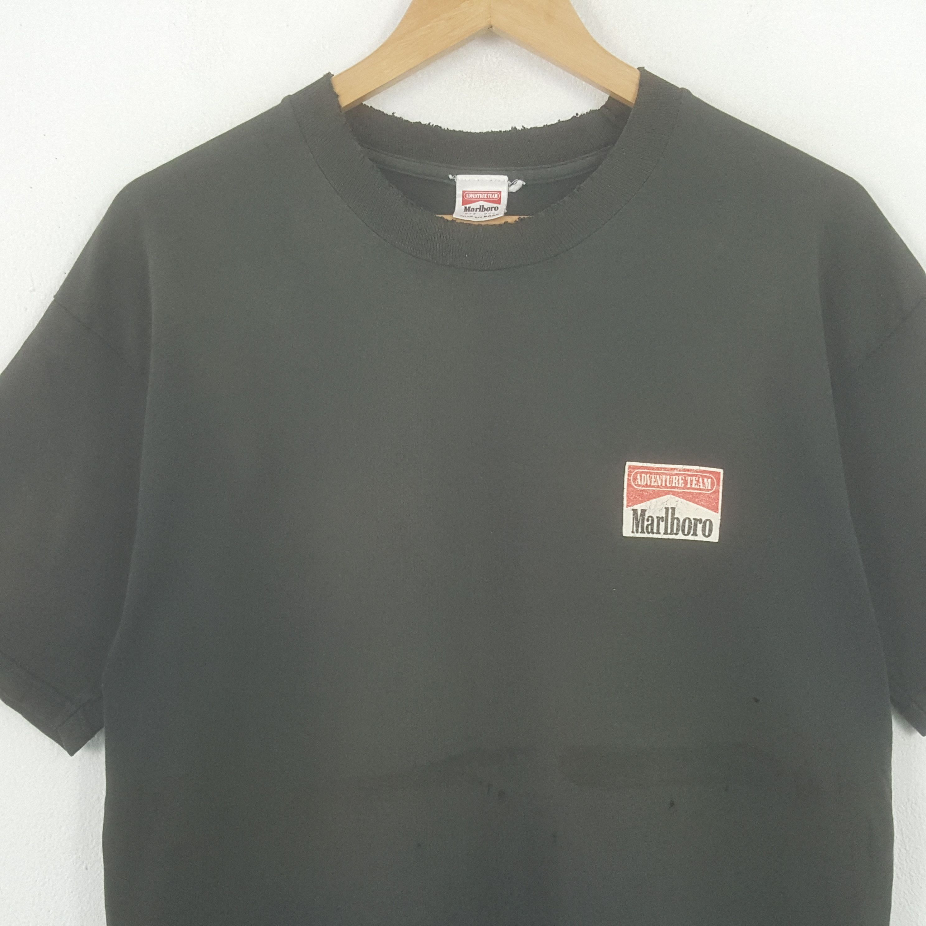 Marlboro × Vintage Vintage Marlboro Adventure Team Promo Distressed Tshirt Size US L / EU 52-54 / 3 - 4 Thumbnail