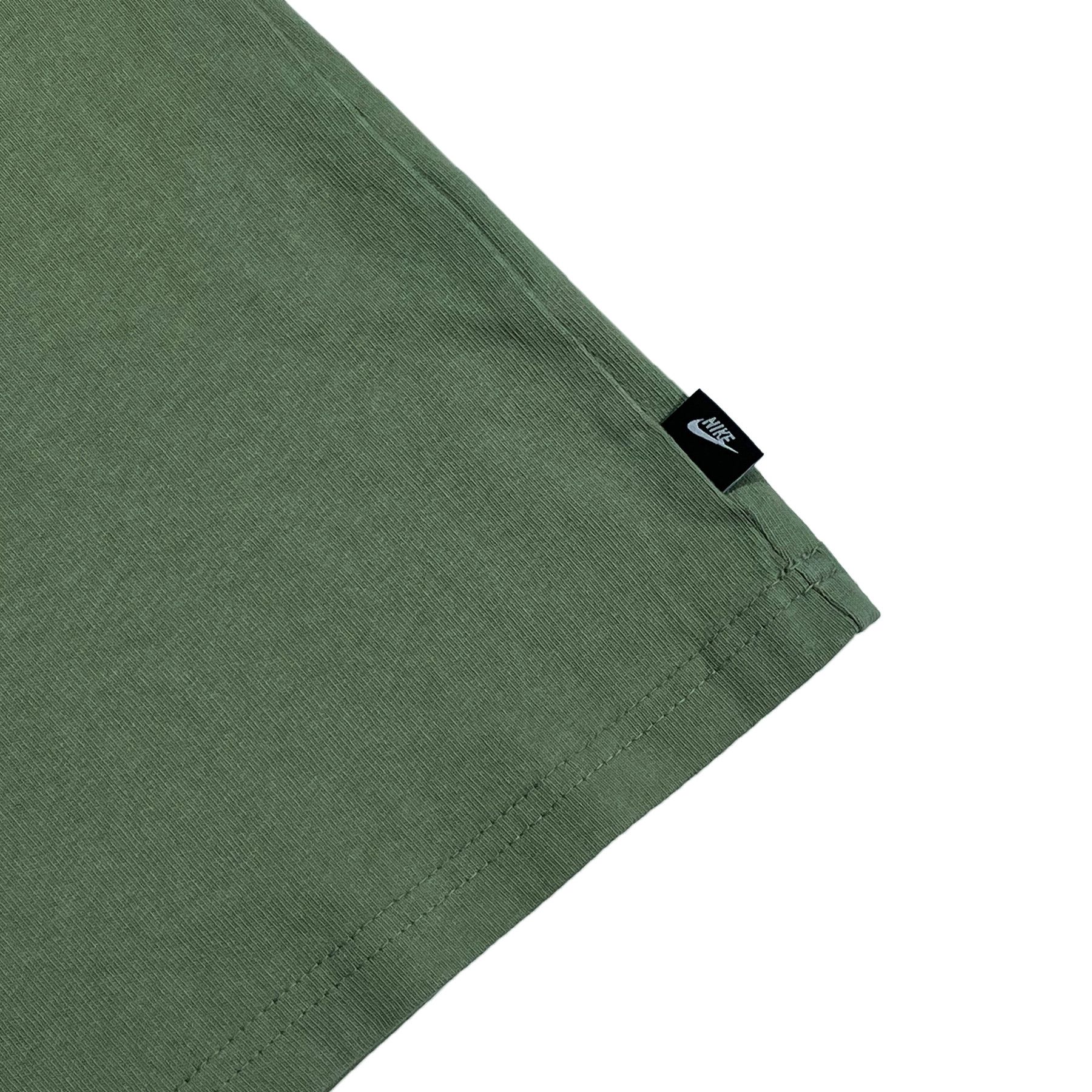 Nike Nike Loose Fit Tee • S size oversized Size US S / EU 44-46 / 1 - 5 Thumbnail