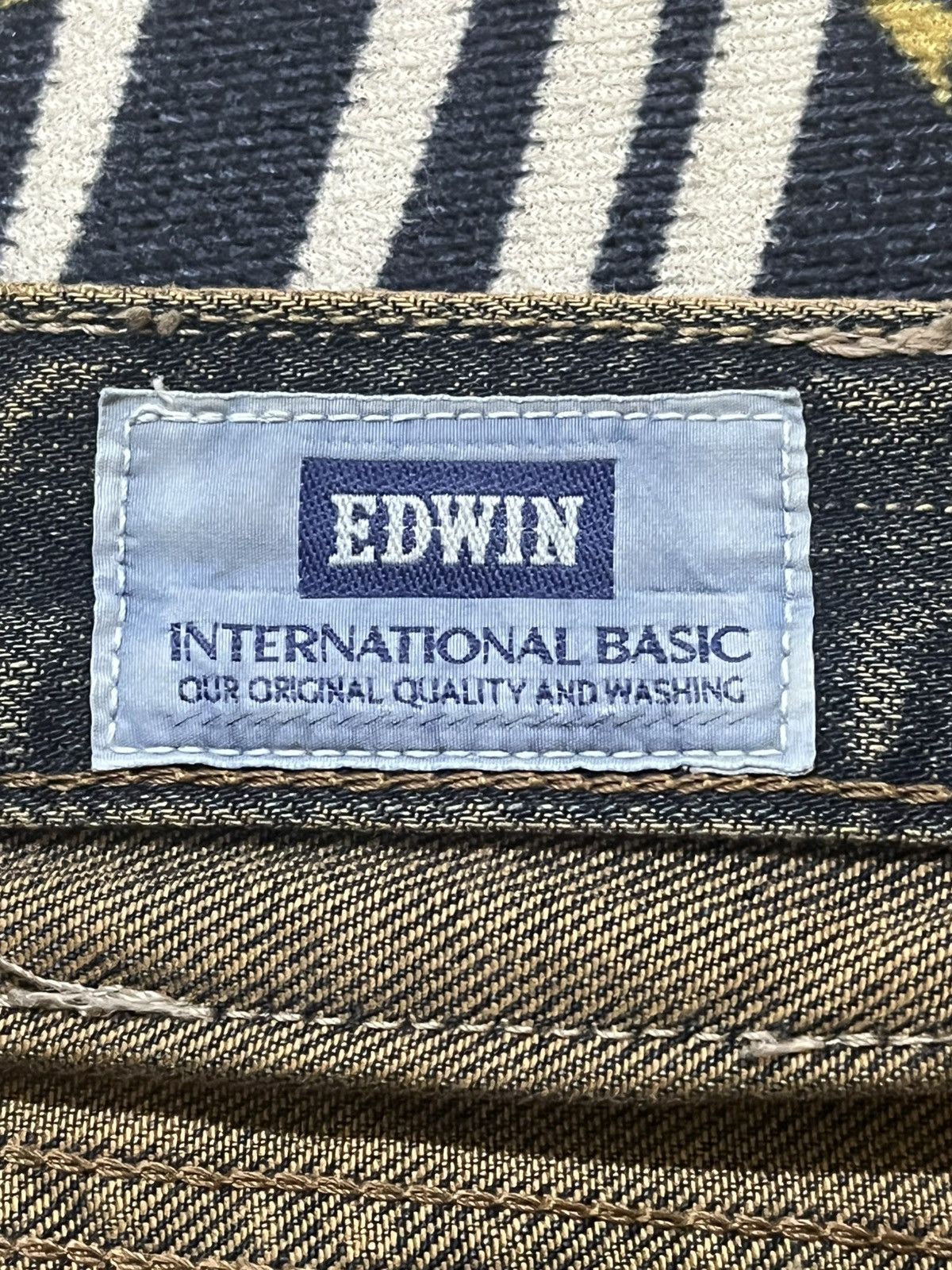 Edwin Vintage Edwin 402 International Basic Mudwash Denim Size US 31 - 9 Thumbnail