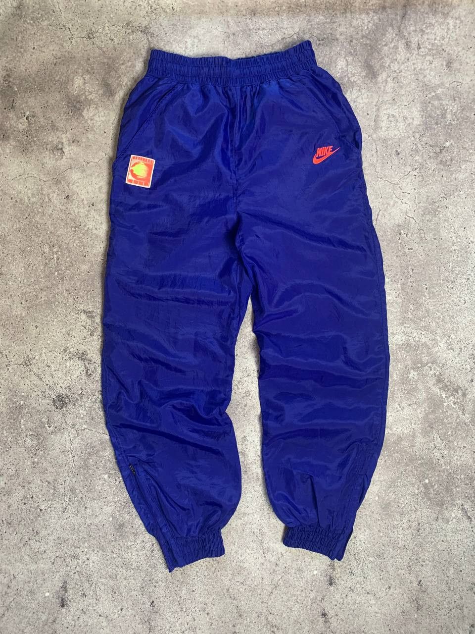 Nike pants truck challenge court parachute