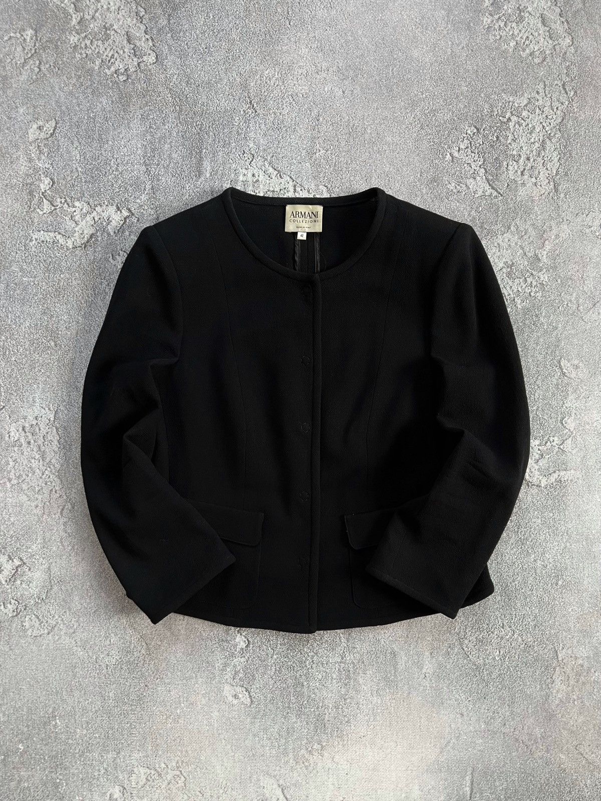 Armani Collezioni Armani Collezioni Cropped Black Button Snap Blazer Jacket 42 Size M / US 6-8 / IT 42-44 - 2 Thumbnail