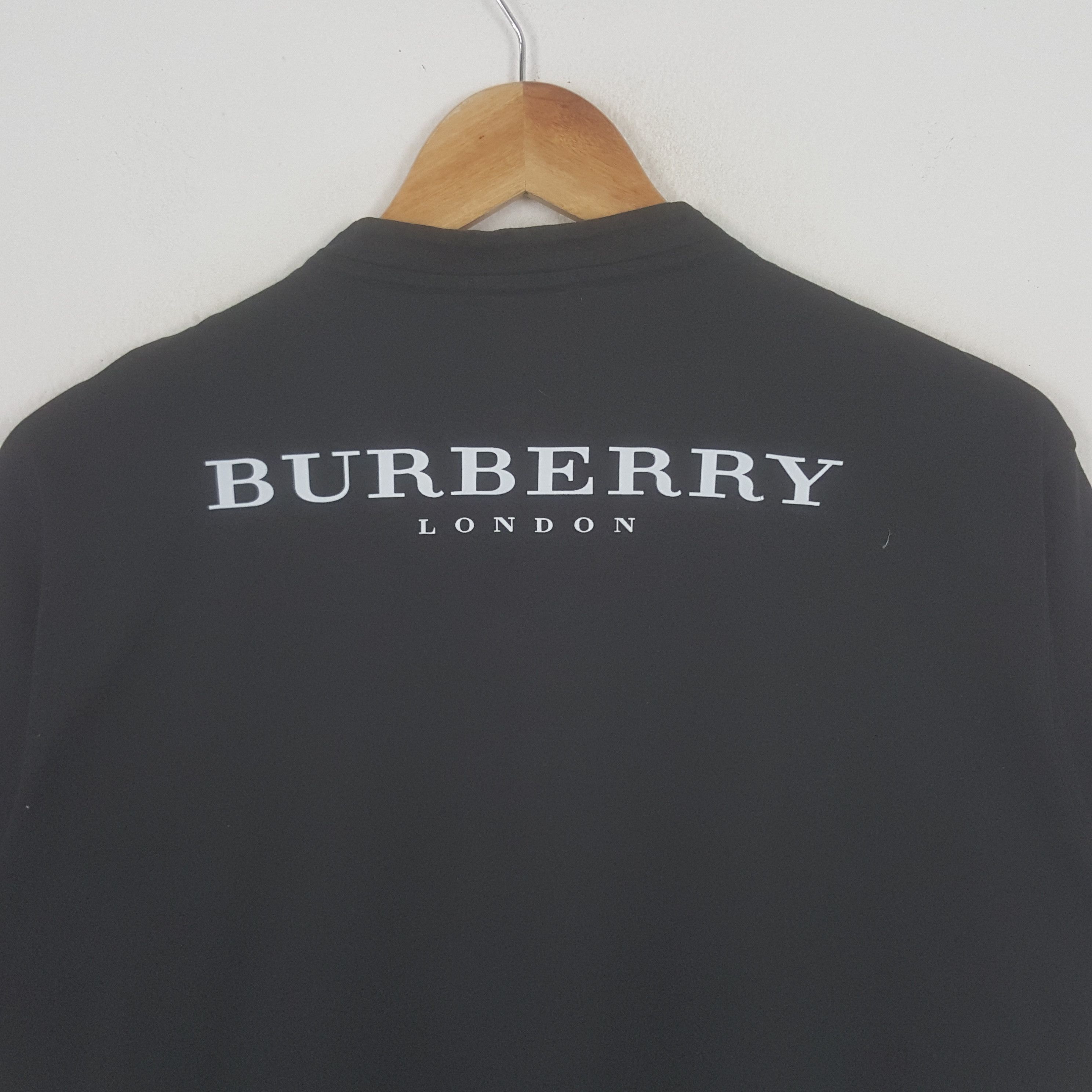Burberry × Vintage Vintage Burberry London Nova Check T-shirt Size US M / EU 48-50 / 2 - 2 Thumbnail